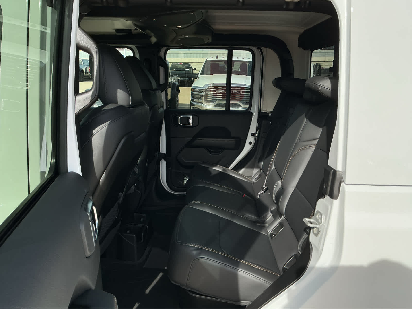 new 2026 Jeep Gladiator car, priced at $45,253