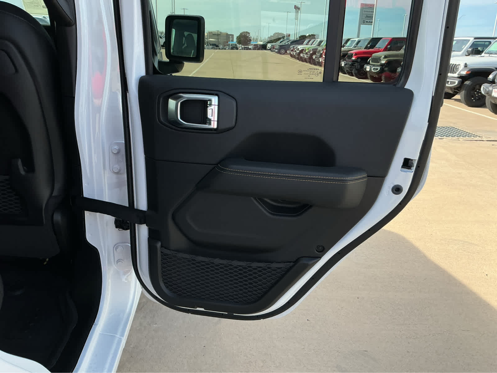 new 2026 Jeep Gladiator car, priced at $45,253