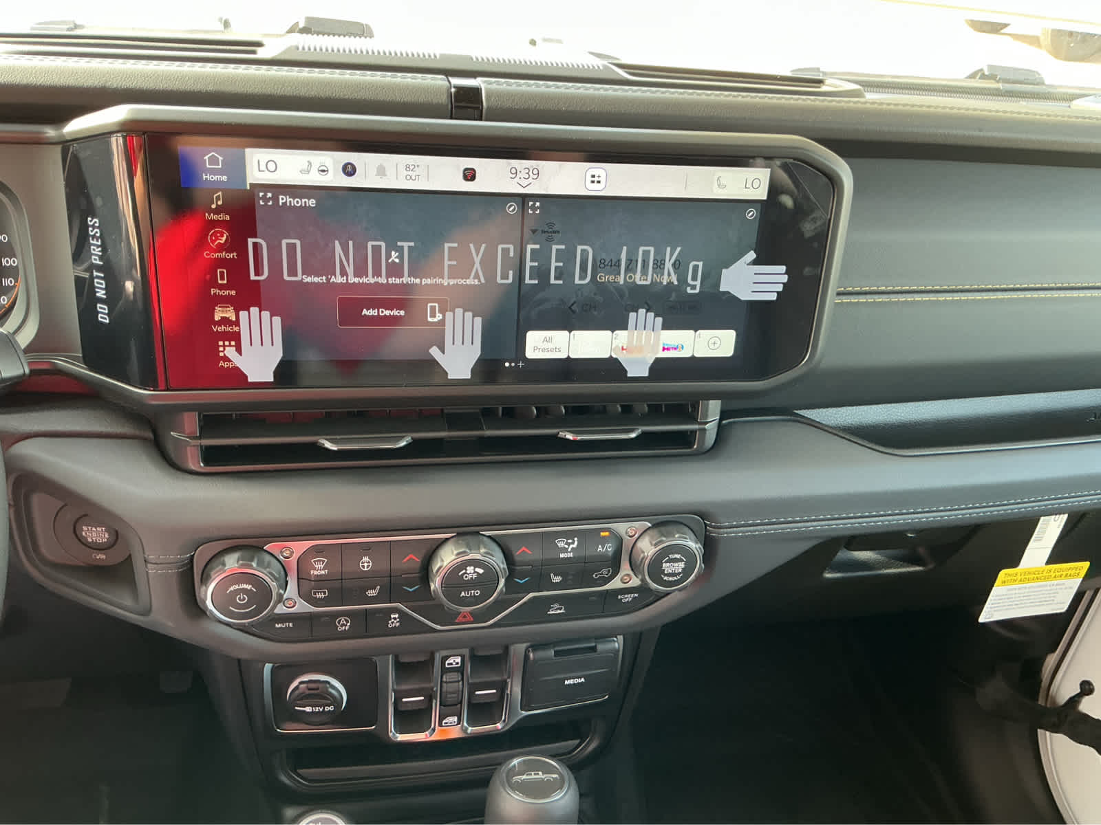 new 2026 Jeep Gladiator car, priced at $45,253