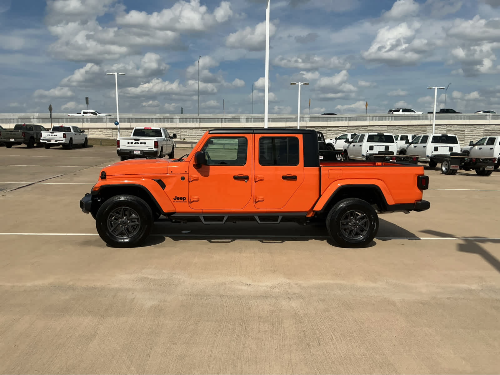 Used Car 2025 Jeep Gladiator  Sport S For Sale Under $40,000 In Waco, Texas