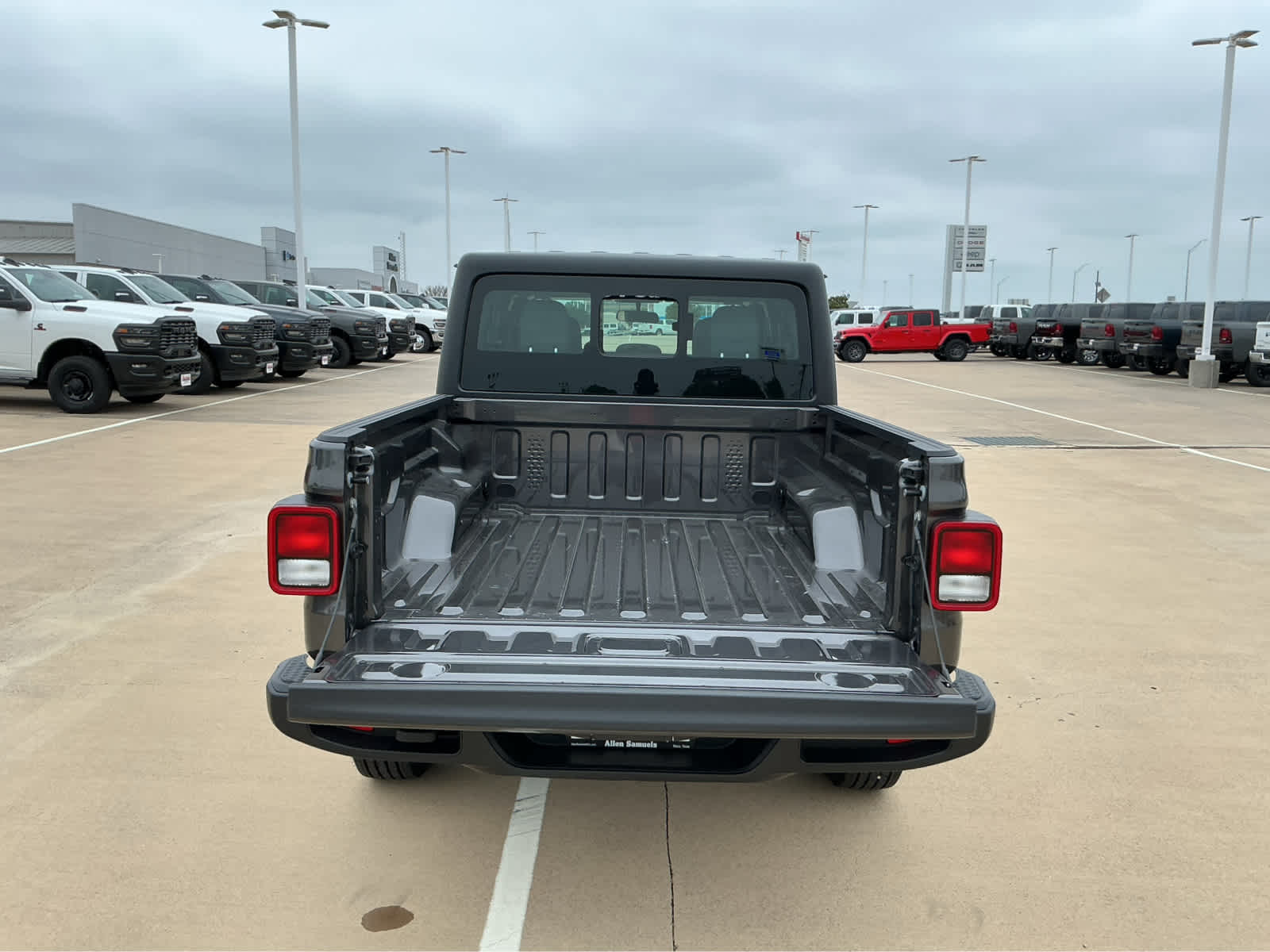 new 2026 Jeep Gladiator car, priced at $44,375