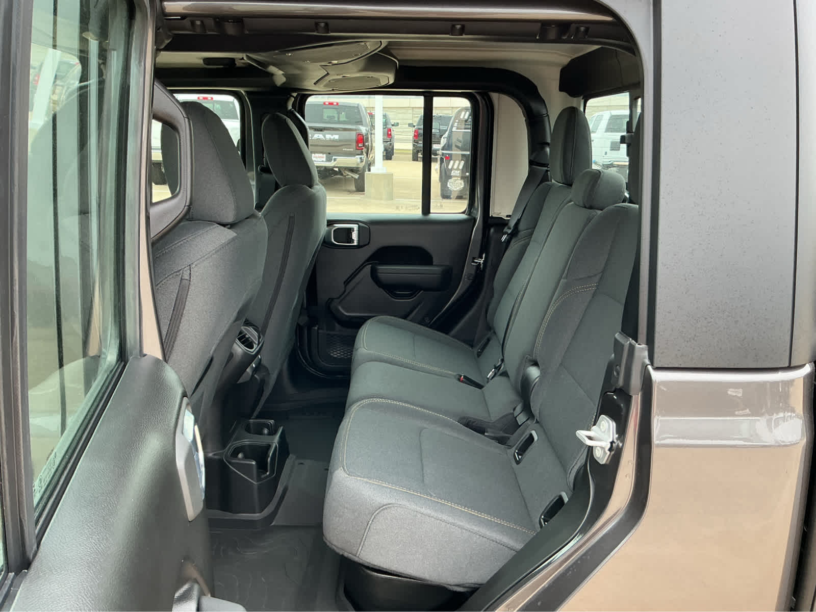 new 2026 Jeep Gladiator car, priced at $44,375