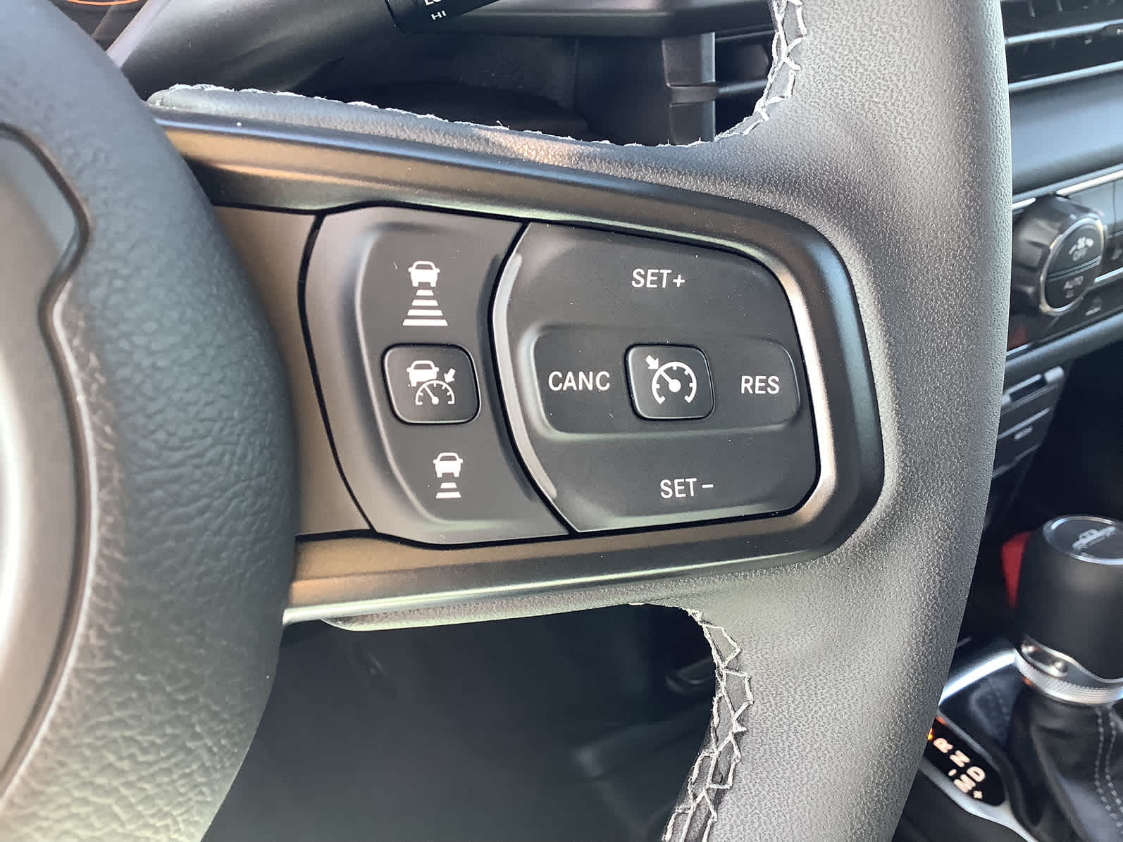 New Car 2025 Jeep Gladiator  Texas Trail For Sale Under $50,000 In Waco, Texas