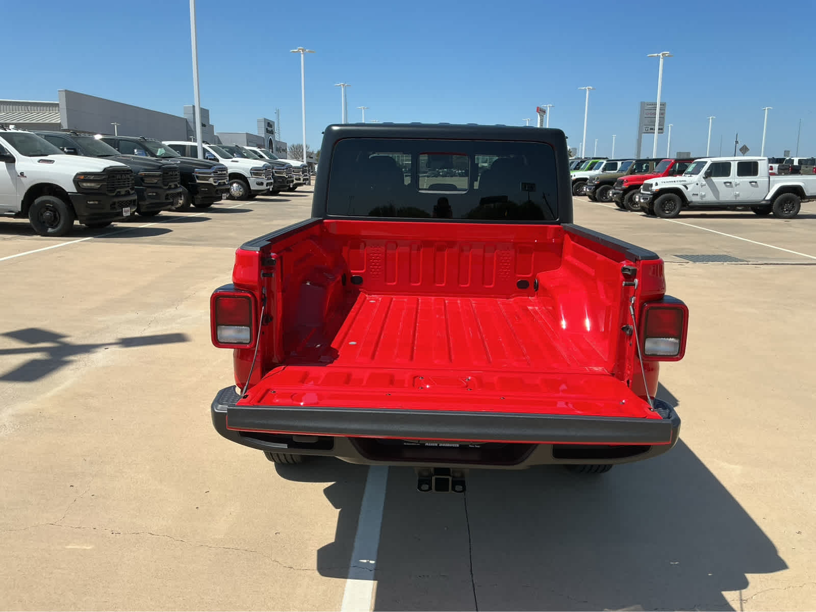 New Car 2025 Jeep Gladiator  Sport S For Sale Under $60,000 In Waco, Texas
