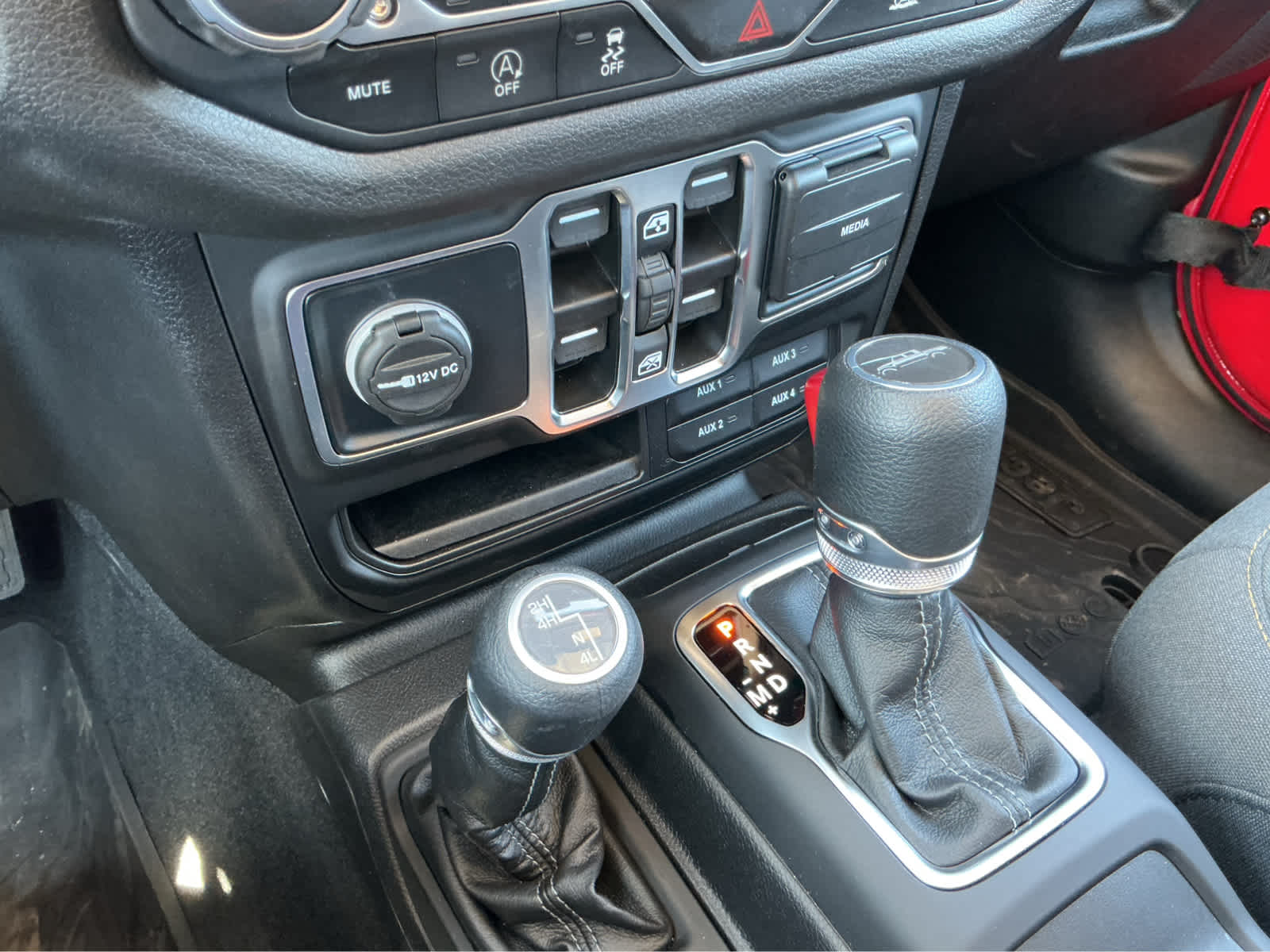 New Car 2025 Jeep Gladiator  Sport S For Sale Under $60,000 In Waco, Texas