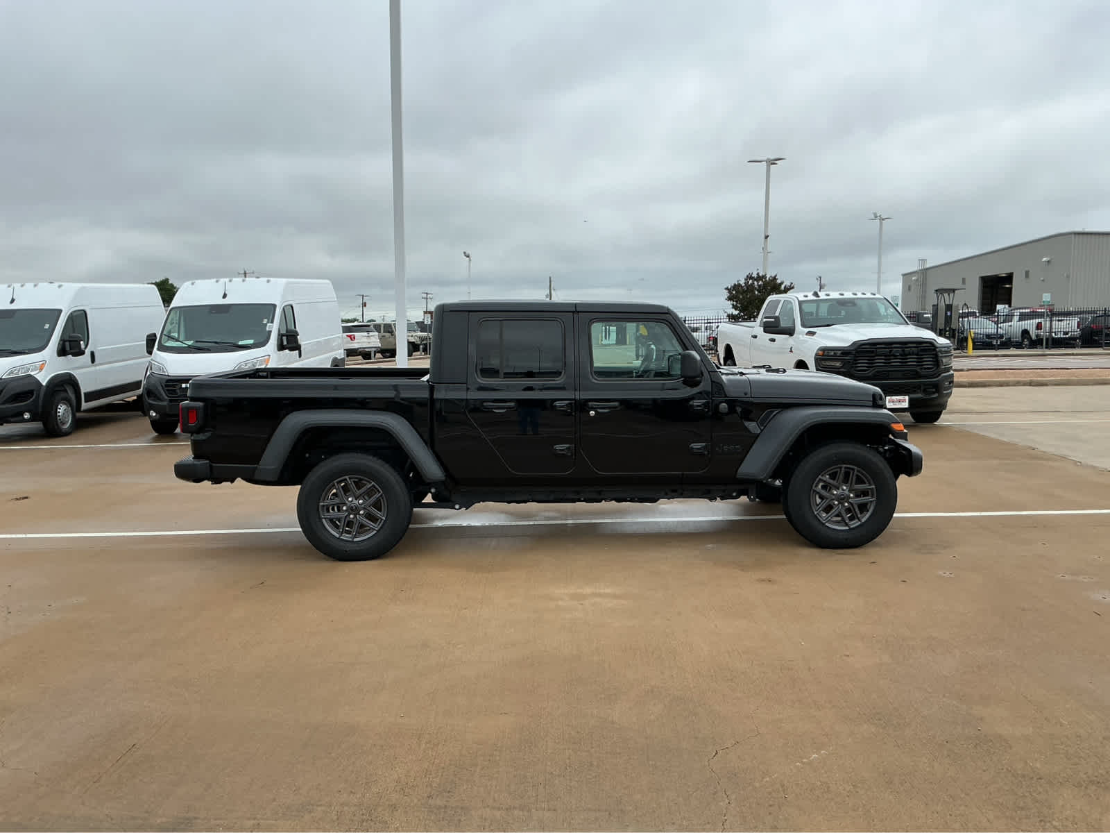 New Car 2025 Jeep Gladiator  Sport S For Sale Under $50,000 In Waco, Texas