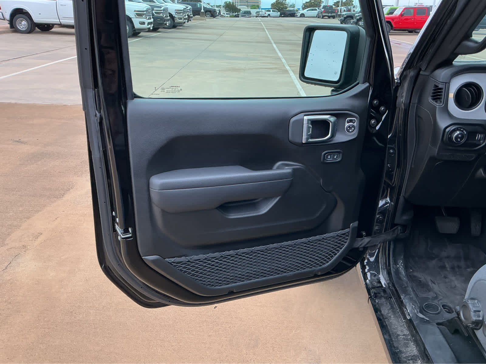 New Car 2025 Jeep Gladiator  Sport S For Sale Under $50,000 In Waco, Texas