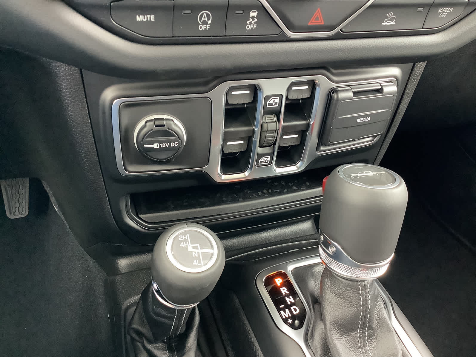 New Car 2025 Jeep Gladiator  Texas Trail For Sale Under $50,000 In Waco, Texas