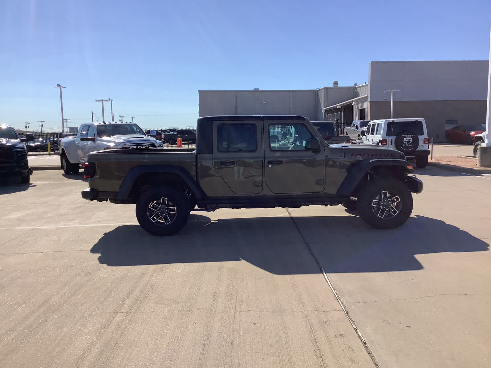 New Car 2025 Jeep Gladiator  Mojave For Sale Under $60,000 In Waco, Texas