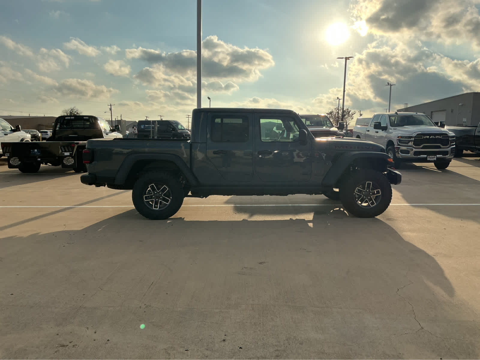 New Car 2025 Jeep Gladiator  Mojave For Sale Under $60,000 In Waco, Texas