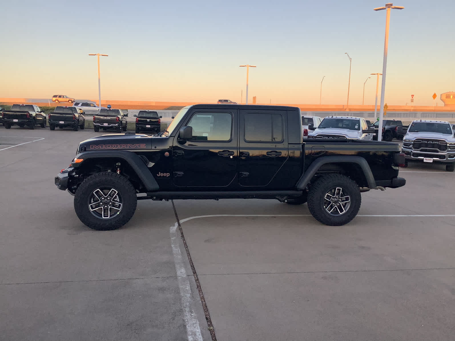 new 2026 Jeep Gladiator car, priced at $53,510