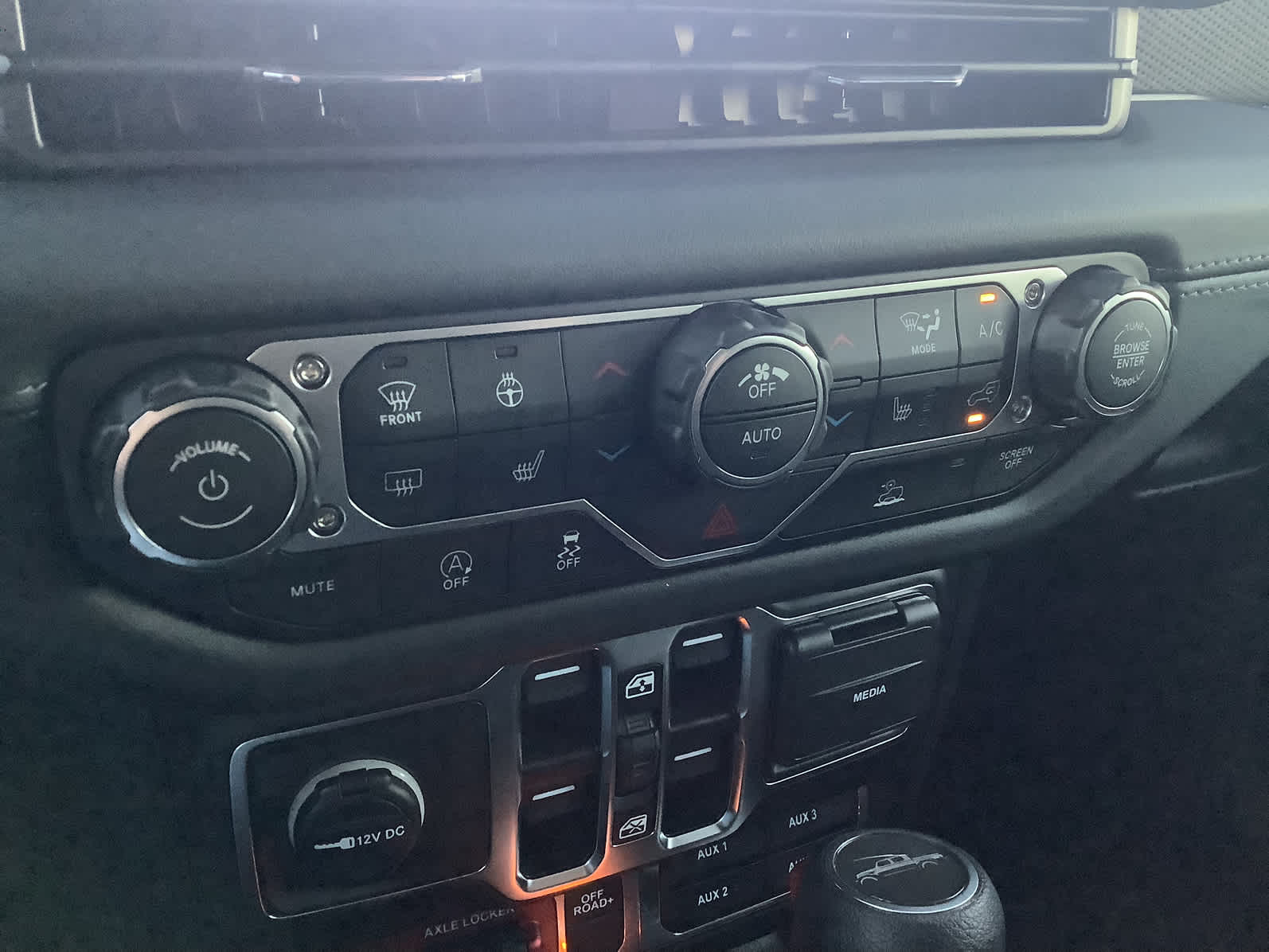 new 2026 Jeep Gladiator car, priced at $53,510