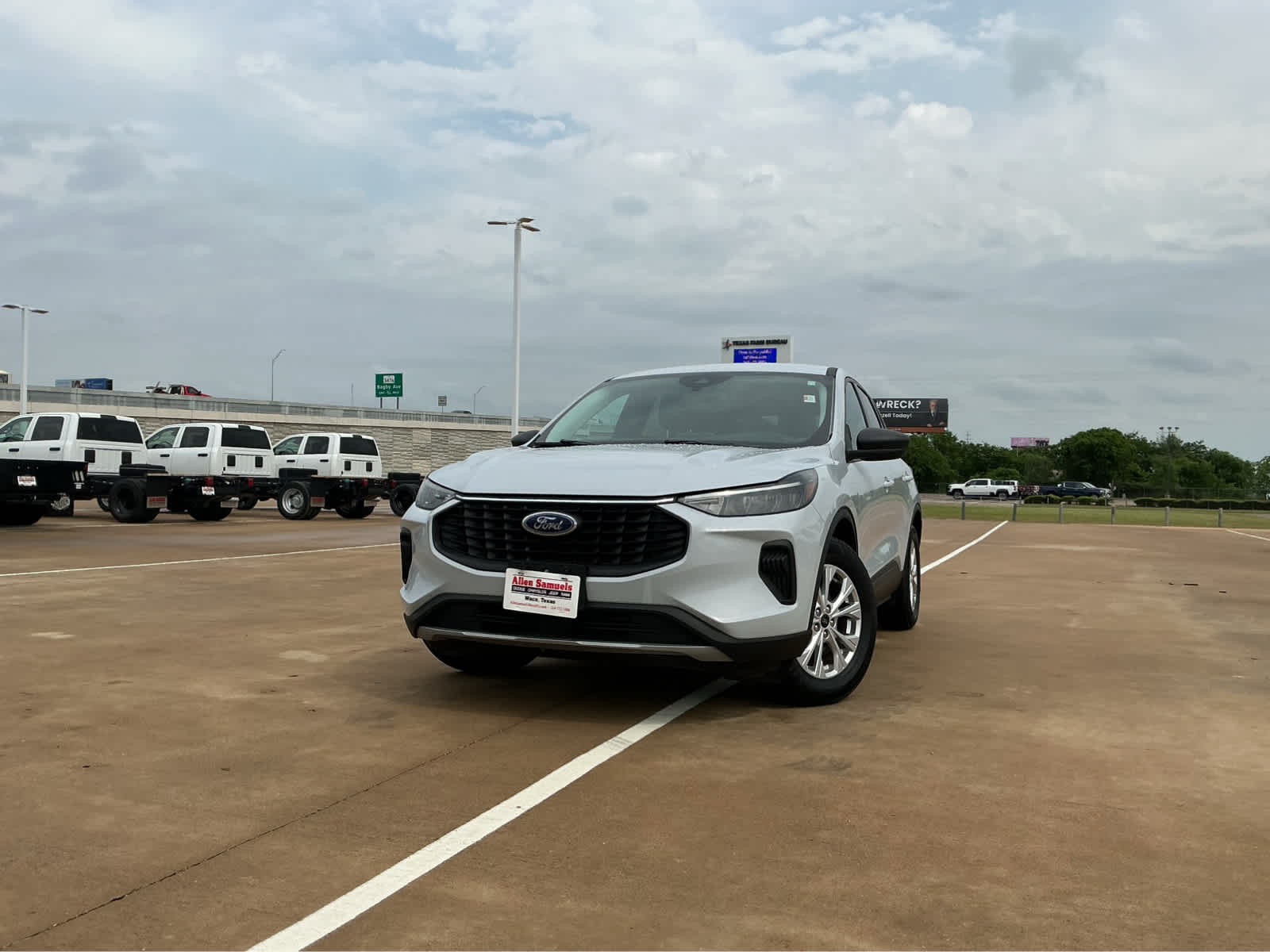 used 2025 Ford Escape car, priced at $25,875