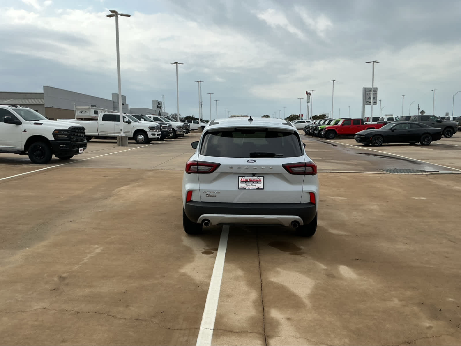 used 2025 Ford Escape car, priced at $25,875