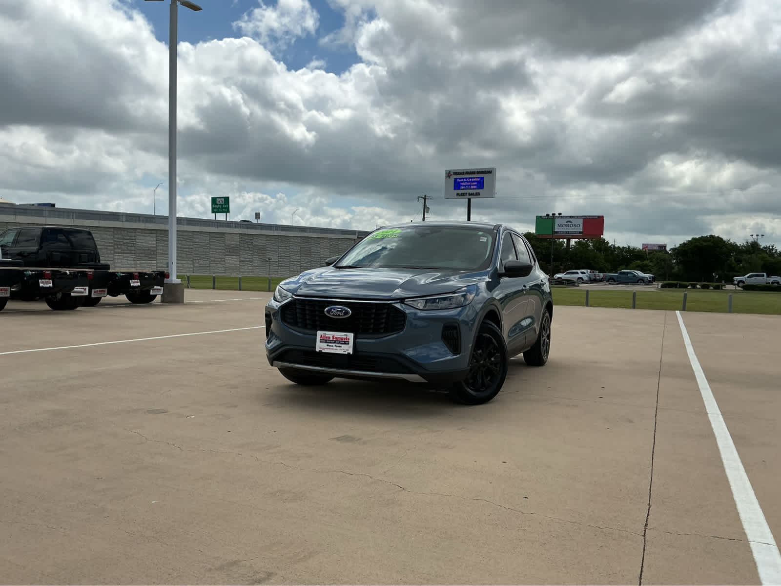 Used Car 2024 Ford Escape  Active For Sale Under $30,000 In Waco, Texas