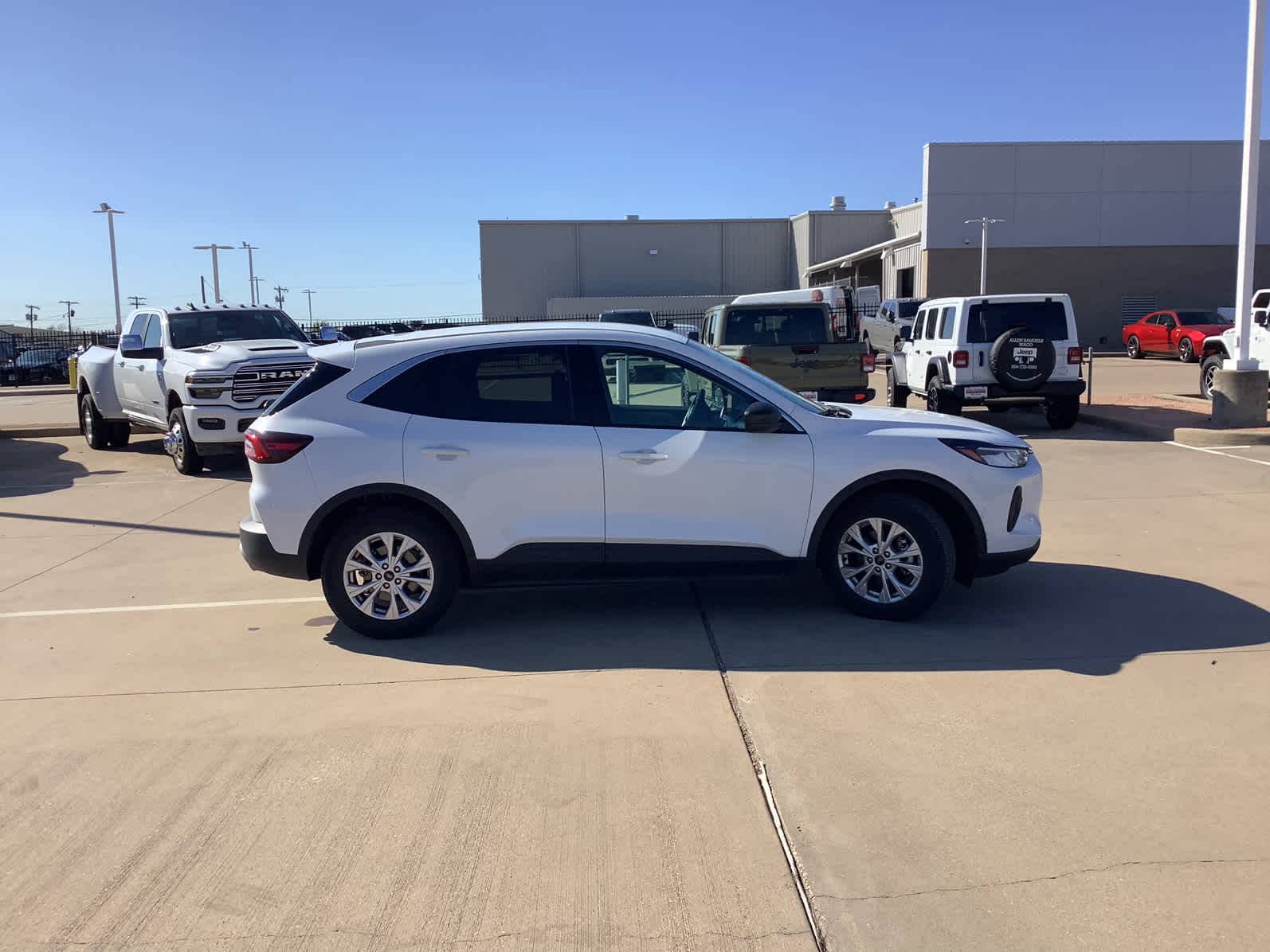 Used Car 2024 Ford Escape  Active For Sale Under $25,000 In Waco, Texas