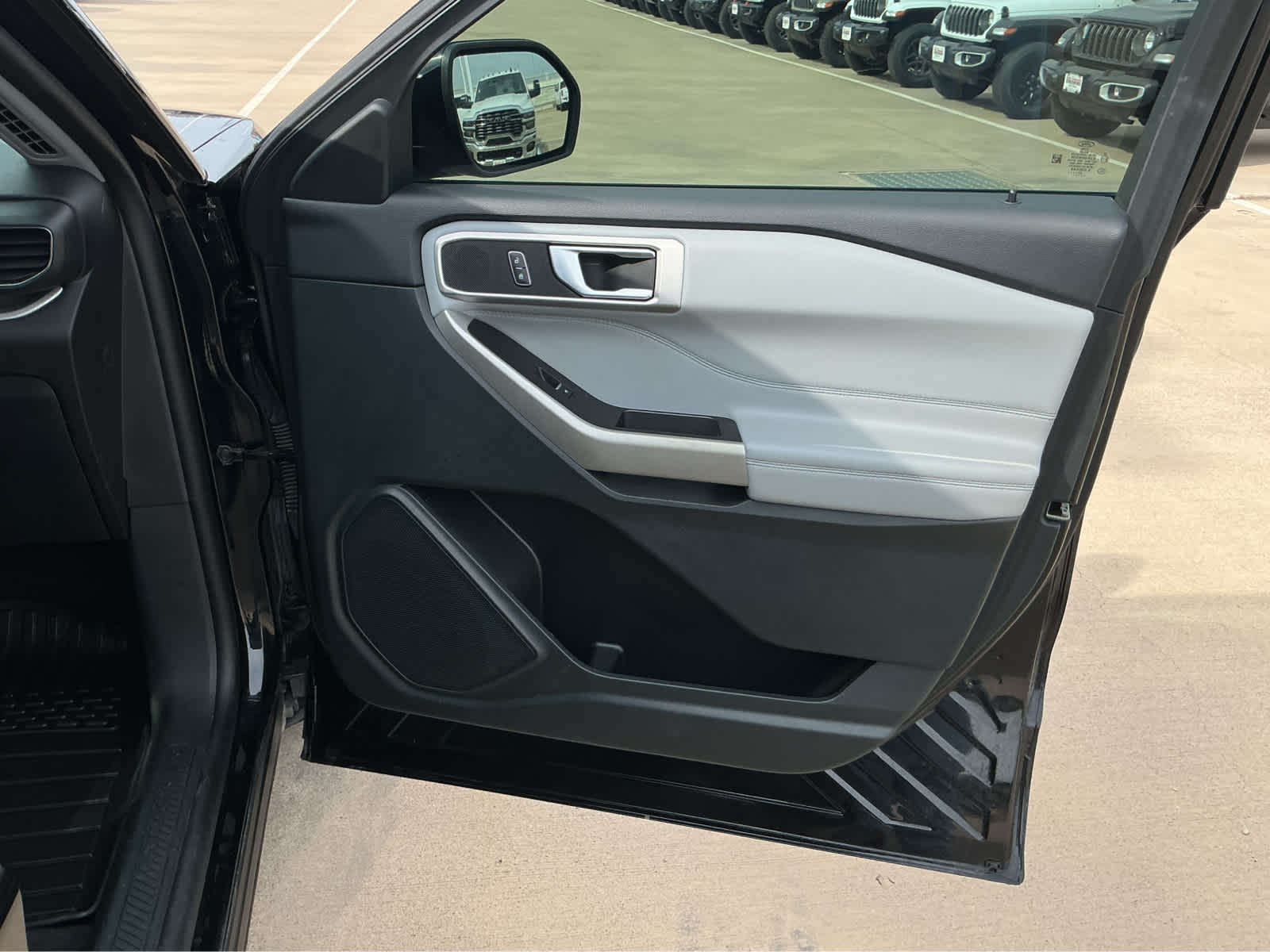 Used Car 2023 Ford Explorer  Xlt For Sale Under $30,000 In Waco, Texas