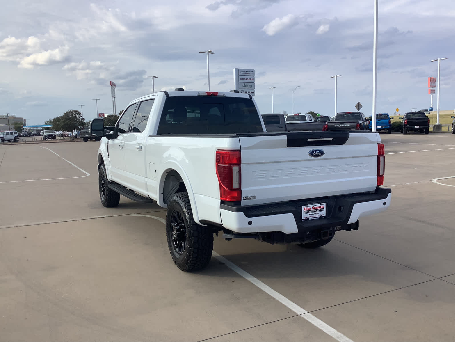Used Car 2022 Ford Super Duty F-250 Srw  Lariat For Sale Under $50,000 In Waco, Texas