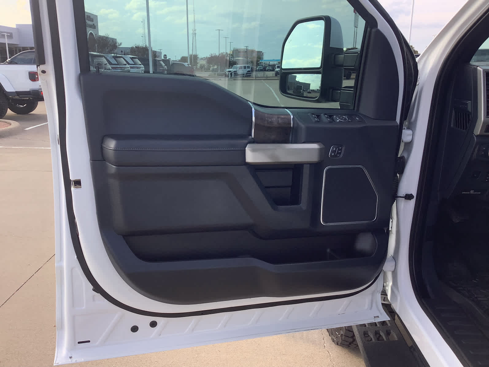 Used Car 2022 Ford Super Duty F-250 Srw  Lariat For Sale Under $50,000 In Waco, Texas