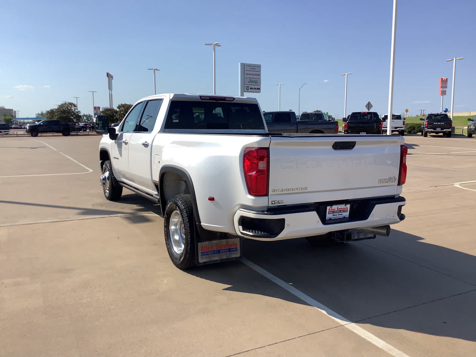 Used Car 2022 Chevrolet Silverado 3500hd  High Country For Sale Under $70,000 In Waco, Texas