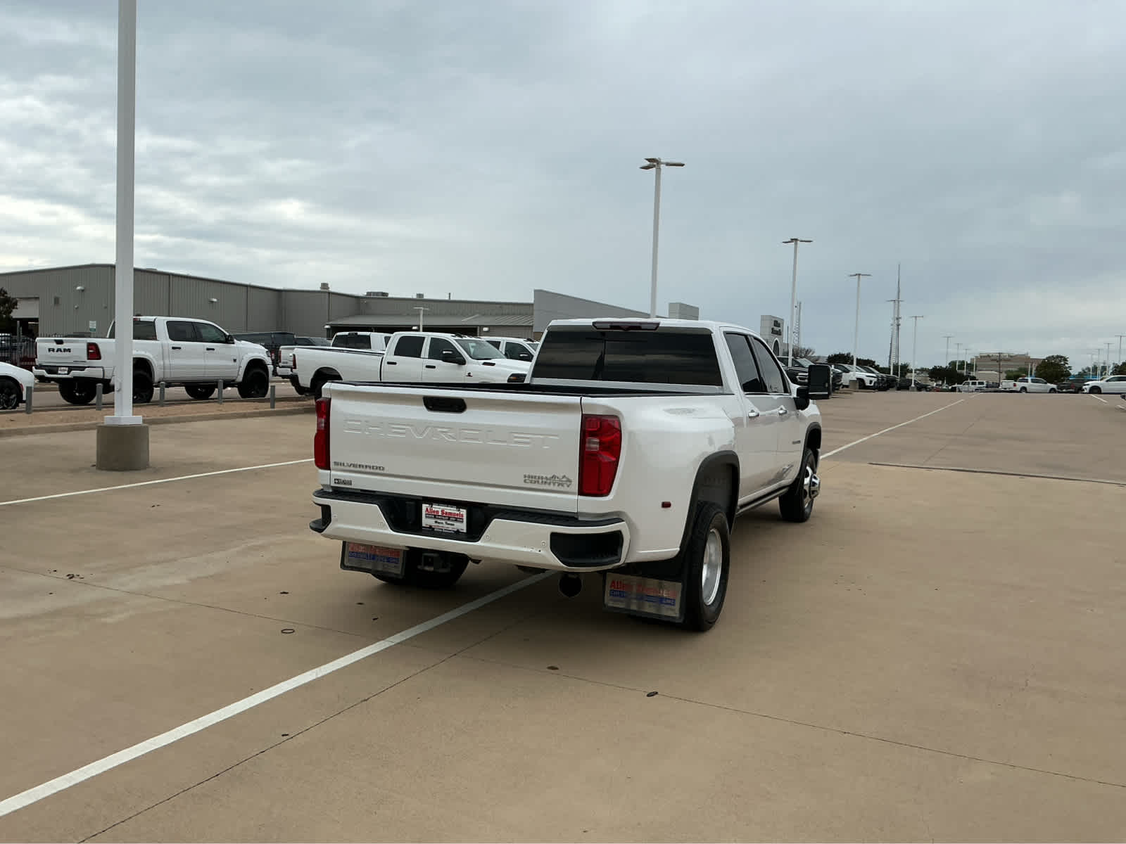 Used Car 2022 Chevrolet Silverado 3500hd  High Country For Sale Under $60,000 In Waco, Texas