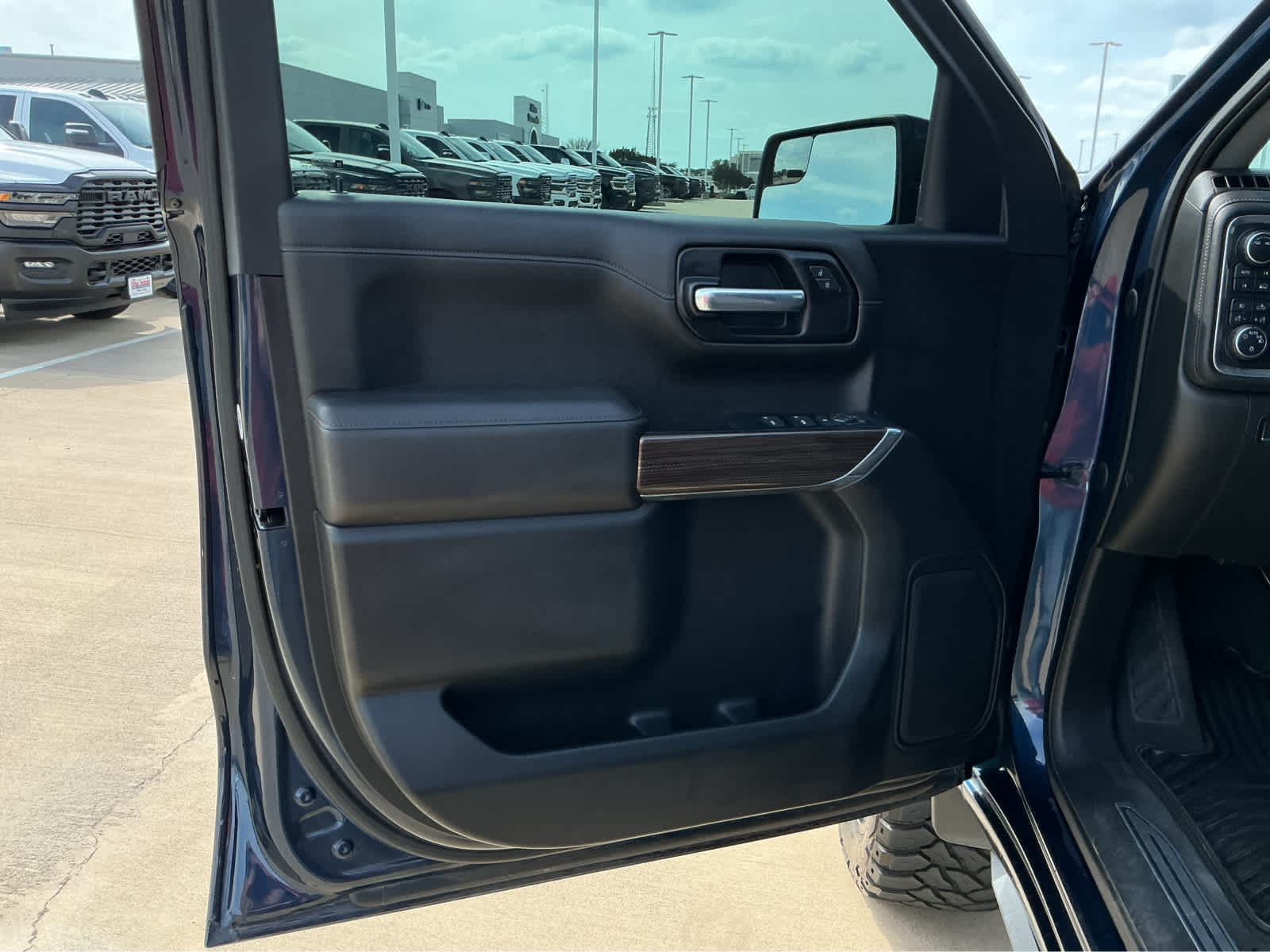 used 2021 Chevrolet Silverado 1500 car, priced at $40,850