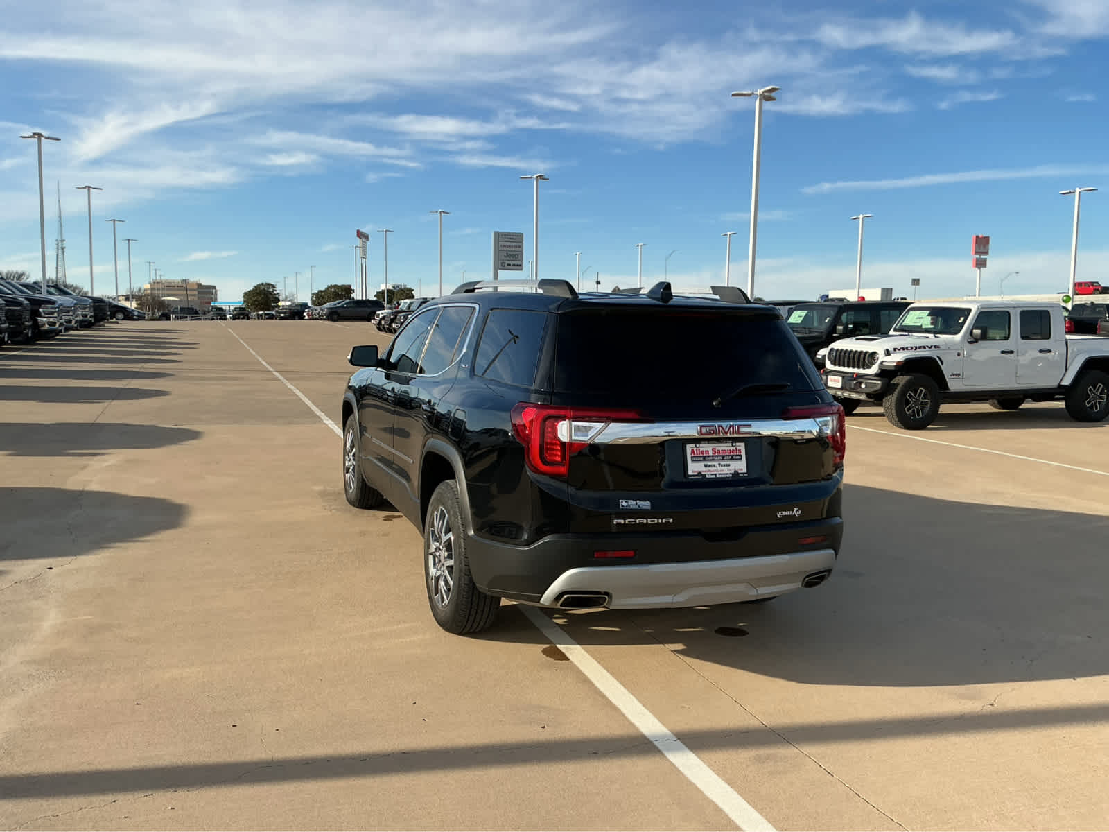 Used Car 2022 Gmc Acadia  Slt For Sale Under $30,000 In Waco, Texas