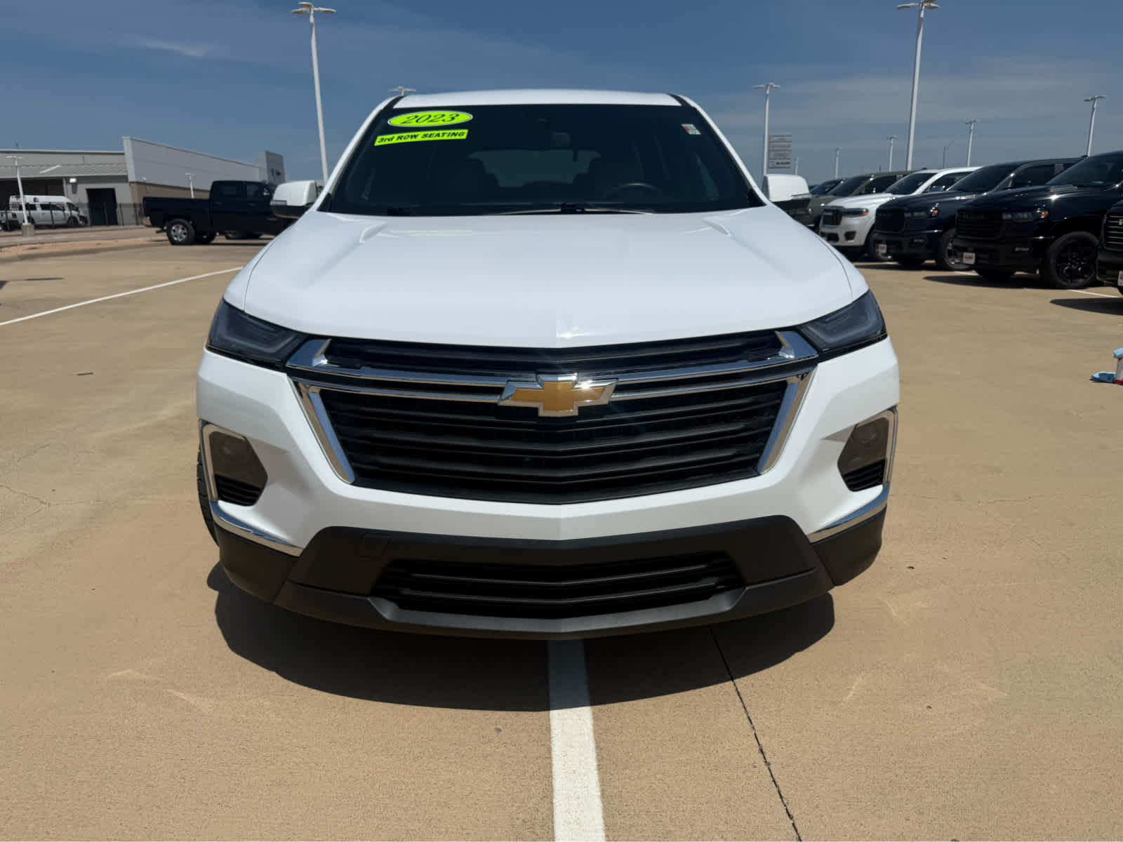used 2023 Chevrolet Traverse car, priced at $27,250