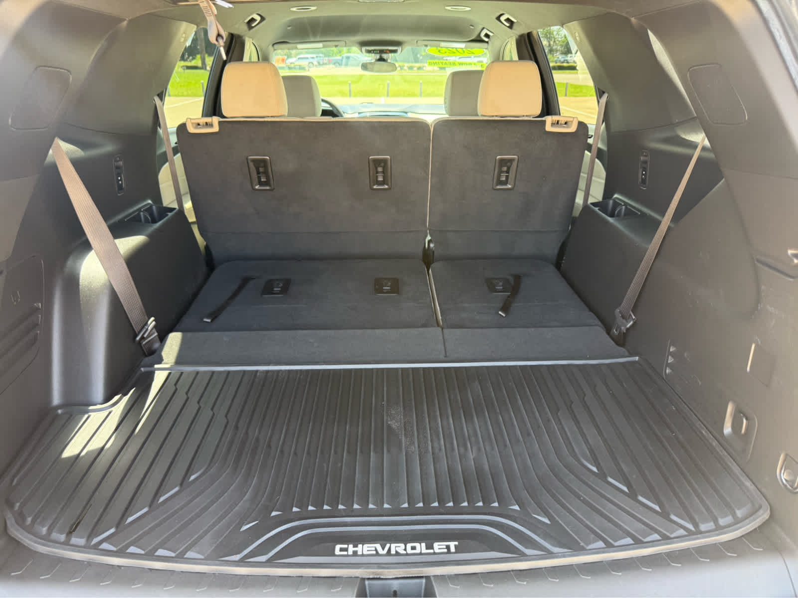 used 2023 Chevrolet Traverse car, priced at $27,250