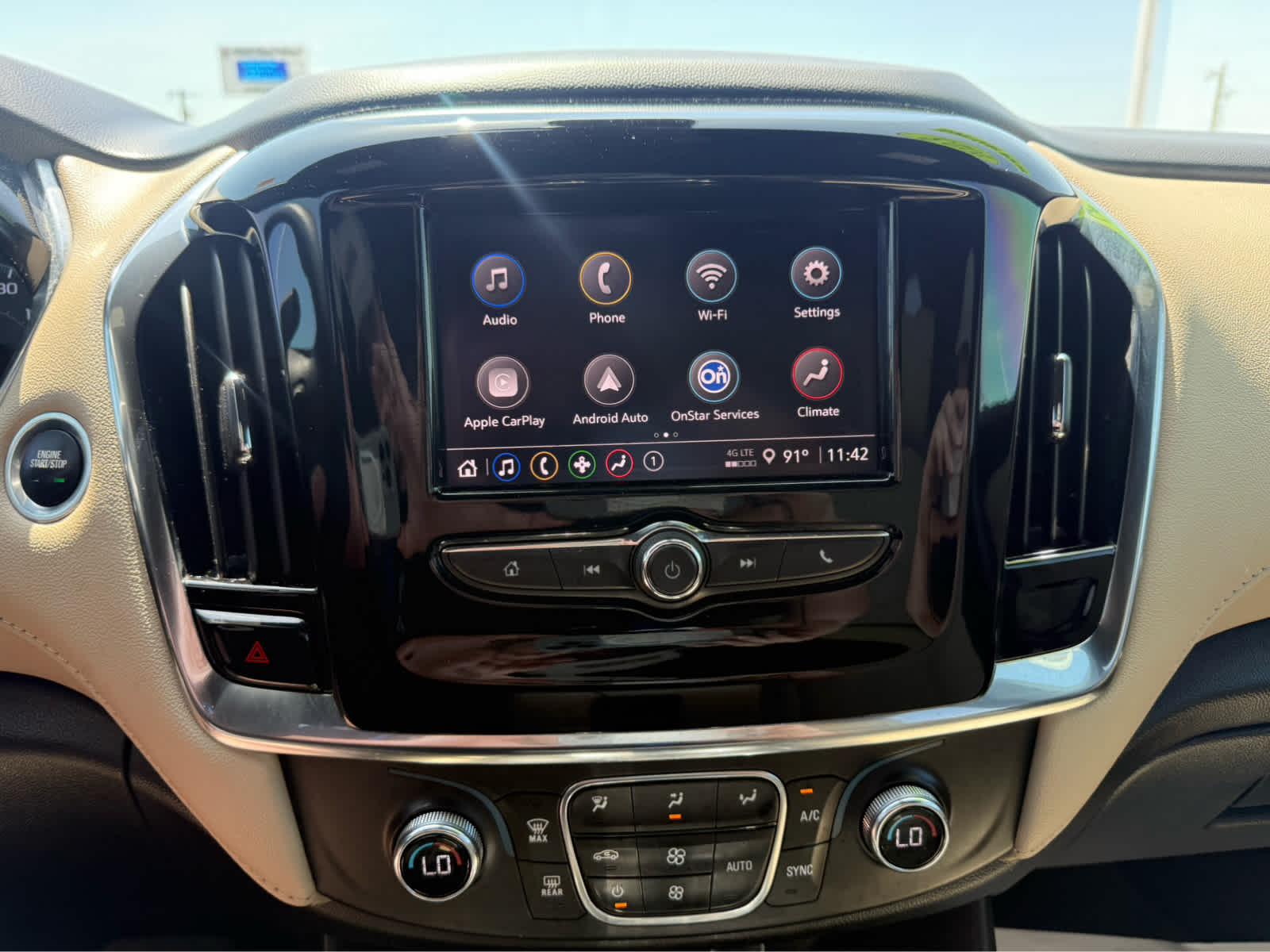 used 2023 Chevrolet Traverse car, priced at $27,250