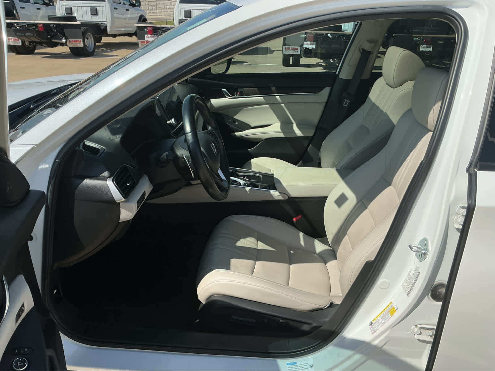 Used Car 2021 Honda Accord Hybrid  Touring For Sale Under $30,000 In Waco, Texas
