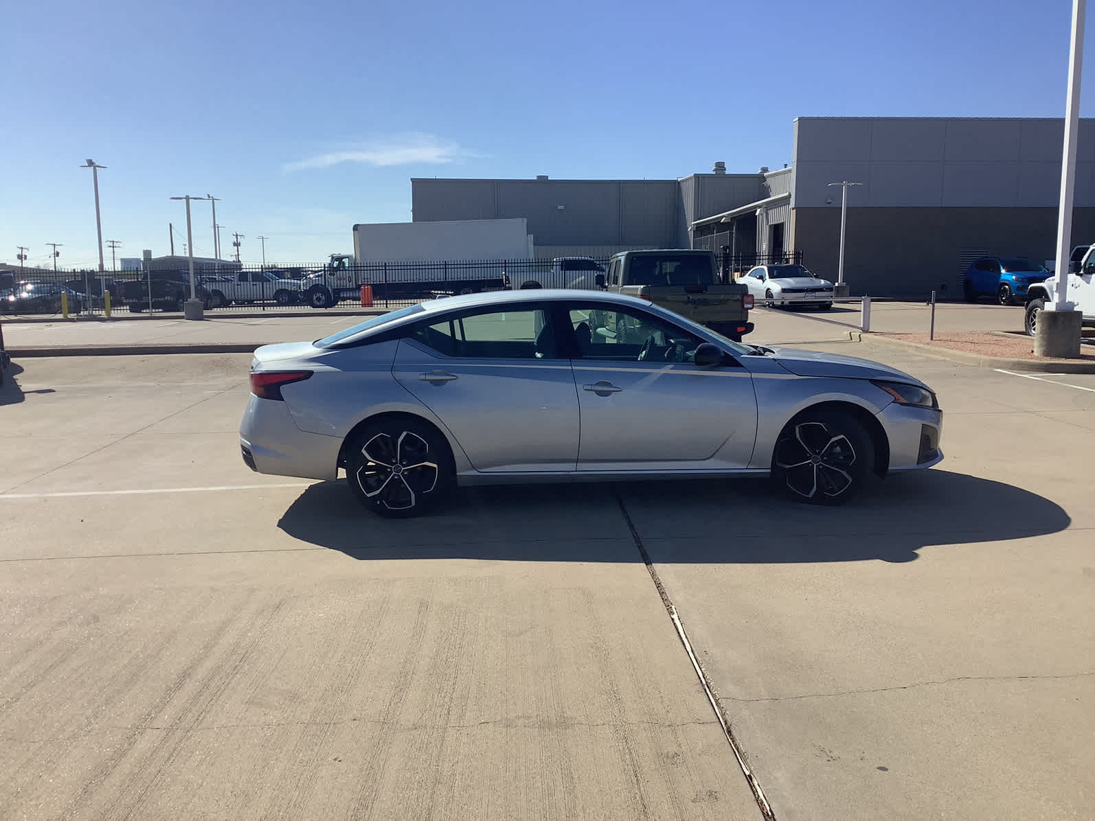Used Car 2023 Nissan Altima  2.5 Sr For Sale Under $25,000 In Waco, Texas