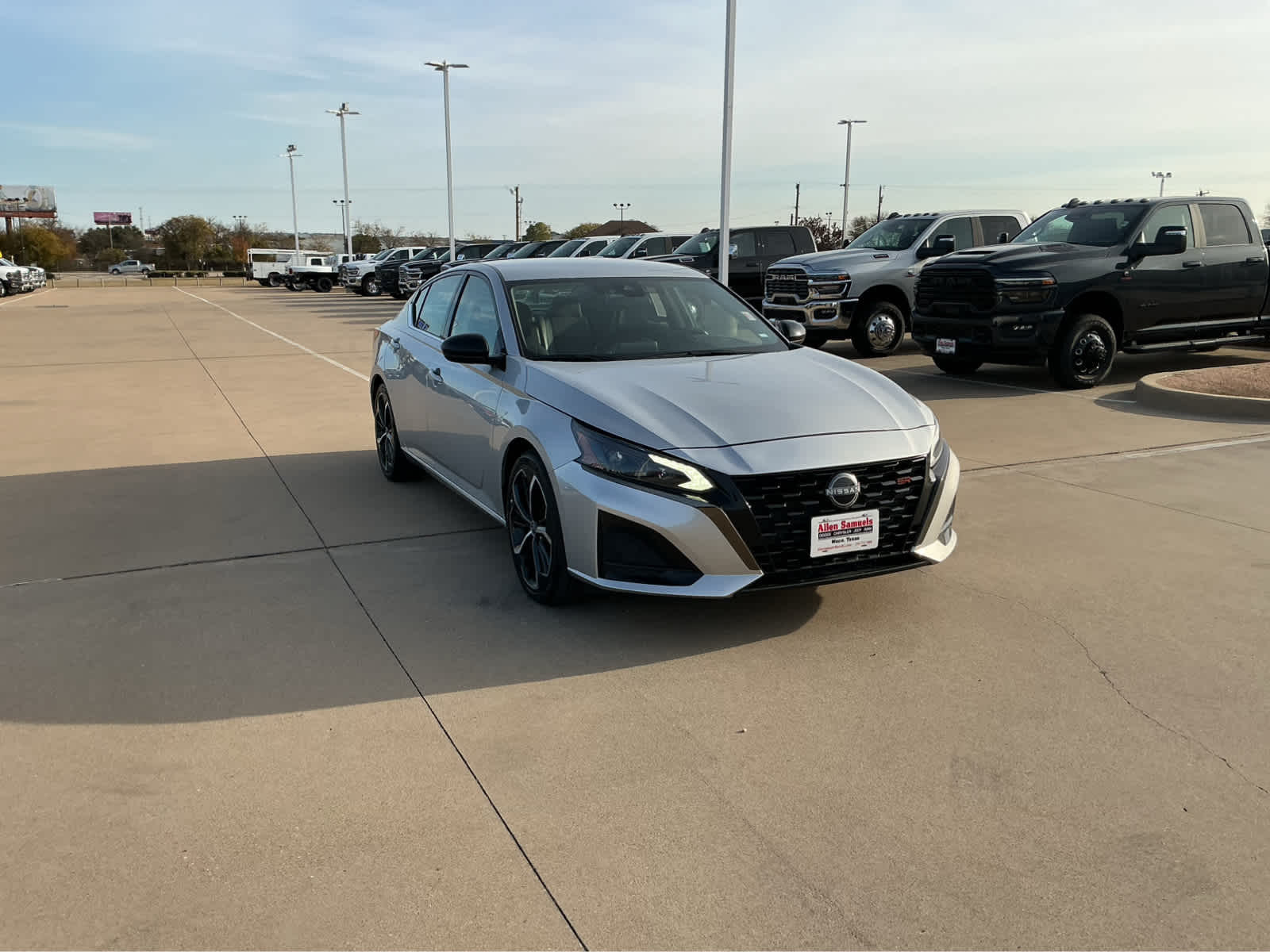 Used Car 2023 Nissan Altima  2.5 Sr For Sale Under $25,000 In Waco, Texas