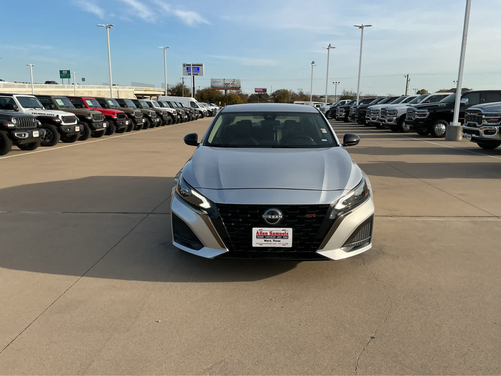 Used Car 2023 Nissan Altima  2.5 Sr For Sale Under $25,000 In Waco, Texas