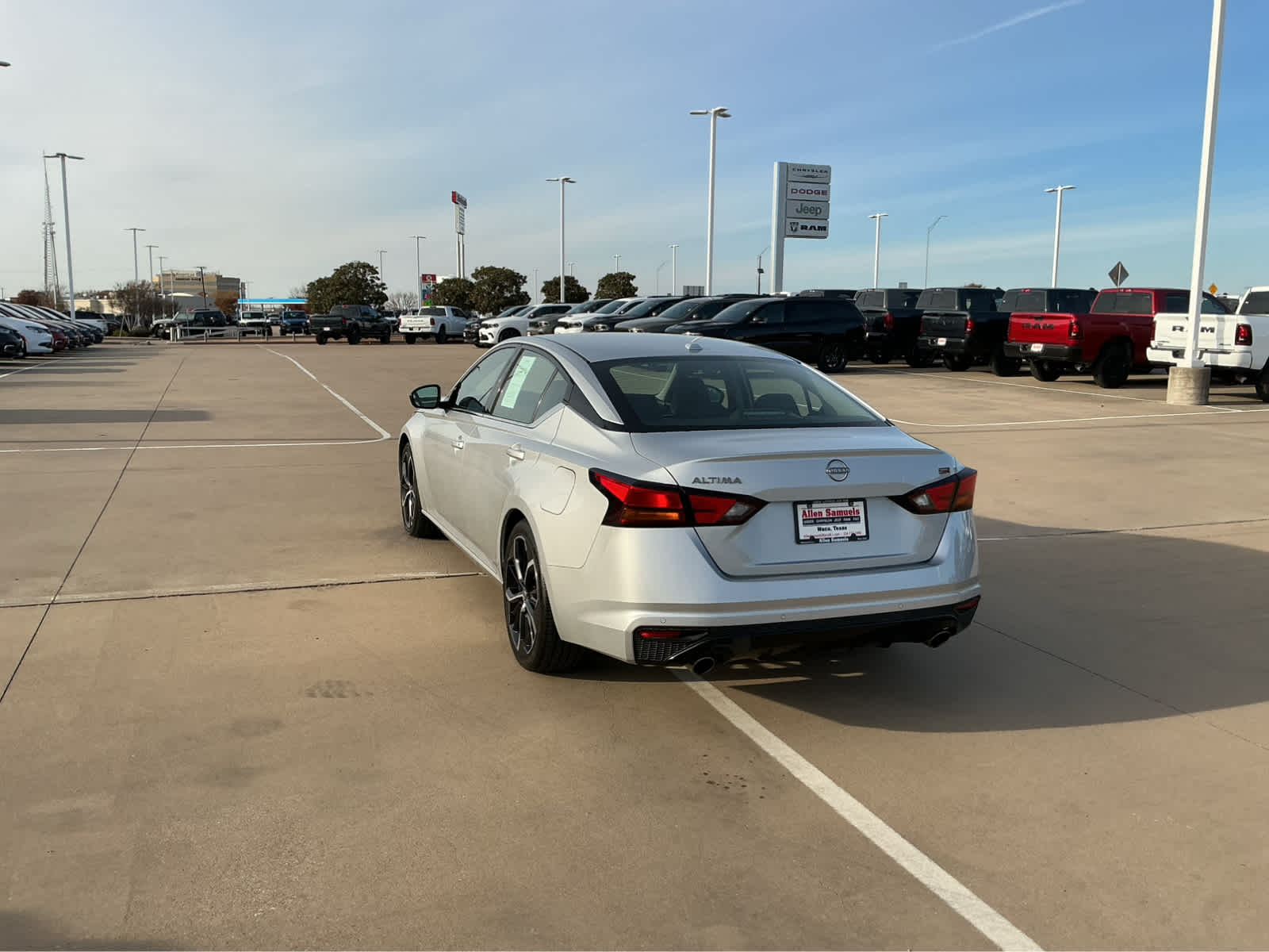 Used Car 2023 Nissan Altima  2.5 Sr For Sale Under $25,000 In Waco, Texas