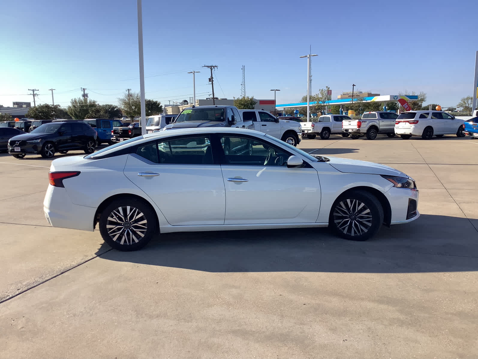 Used Car 2023 Nissan Altima  2.5 Sv For Sale Under $25,000 In Waco, Texas