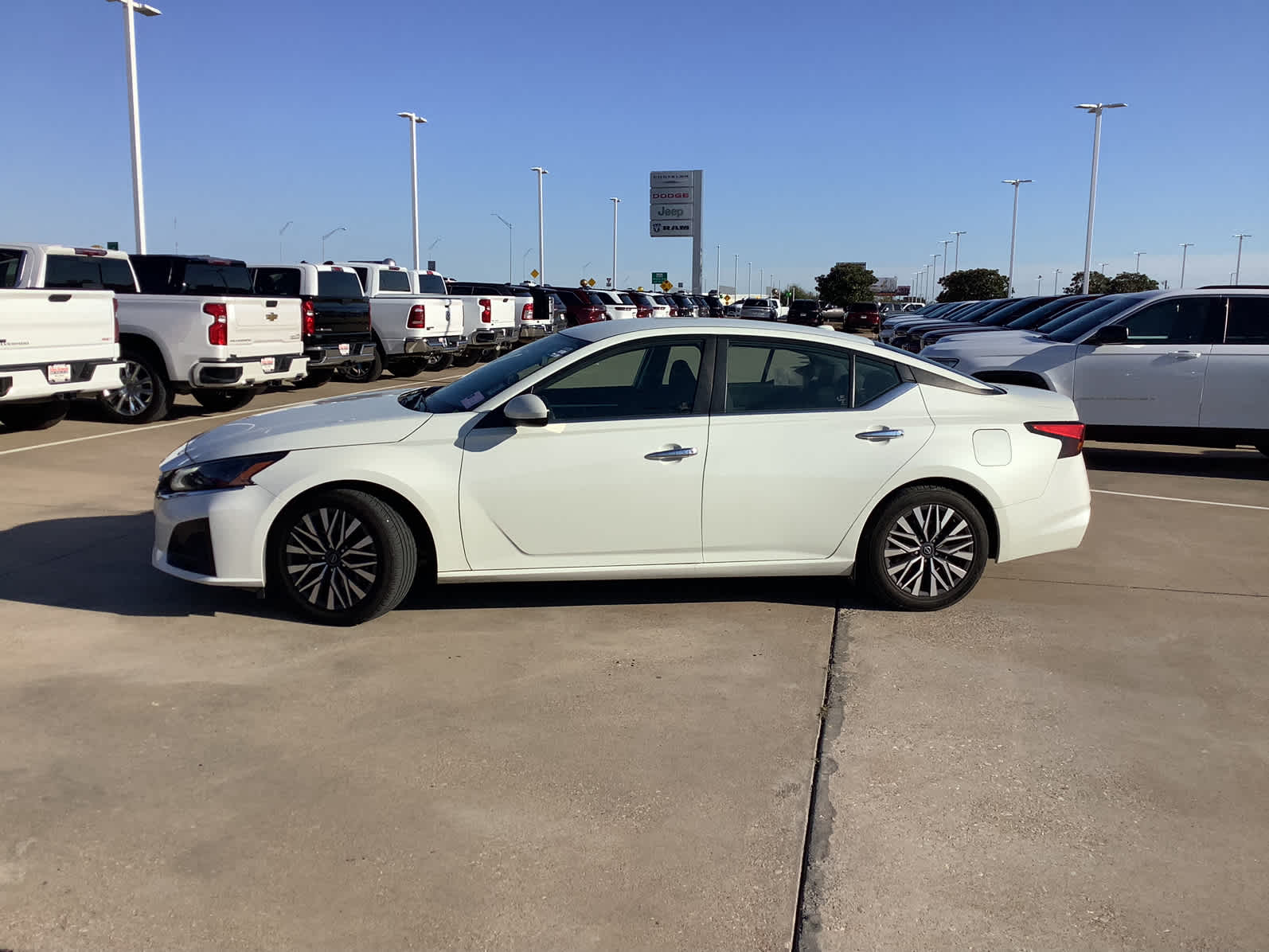 Used Car 2023 Nissan Altima  2.5 Sv For Sale Under $25,000 In Waco, Texas