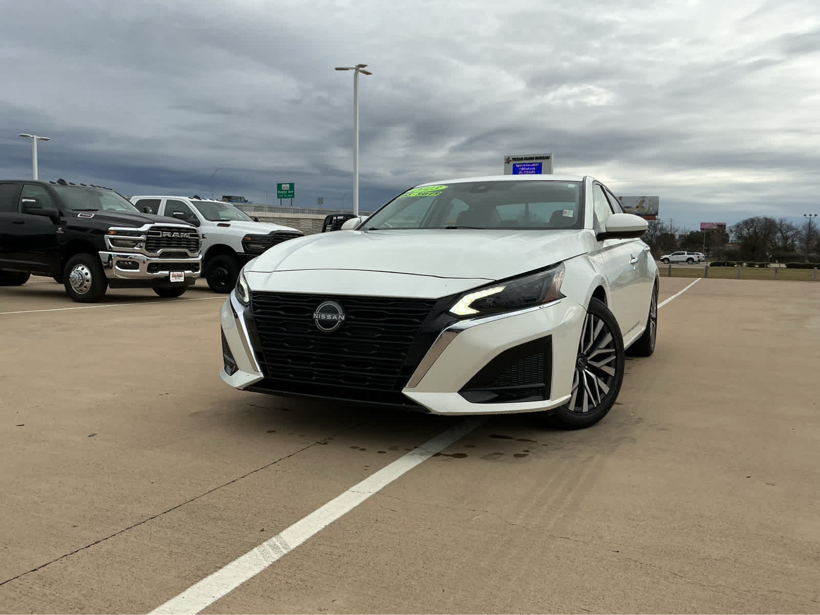Used Car 2023 Nissan Altima  2.5 Sv For Sale Under $25,000 In Waco, Texas