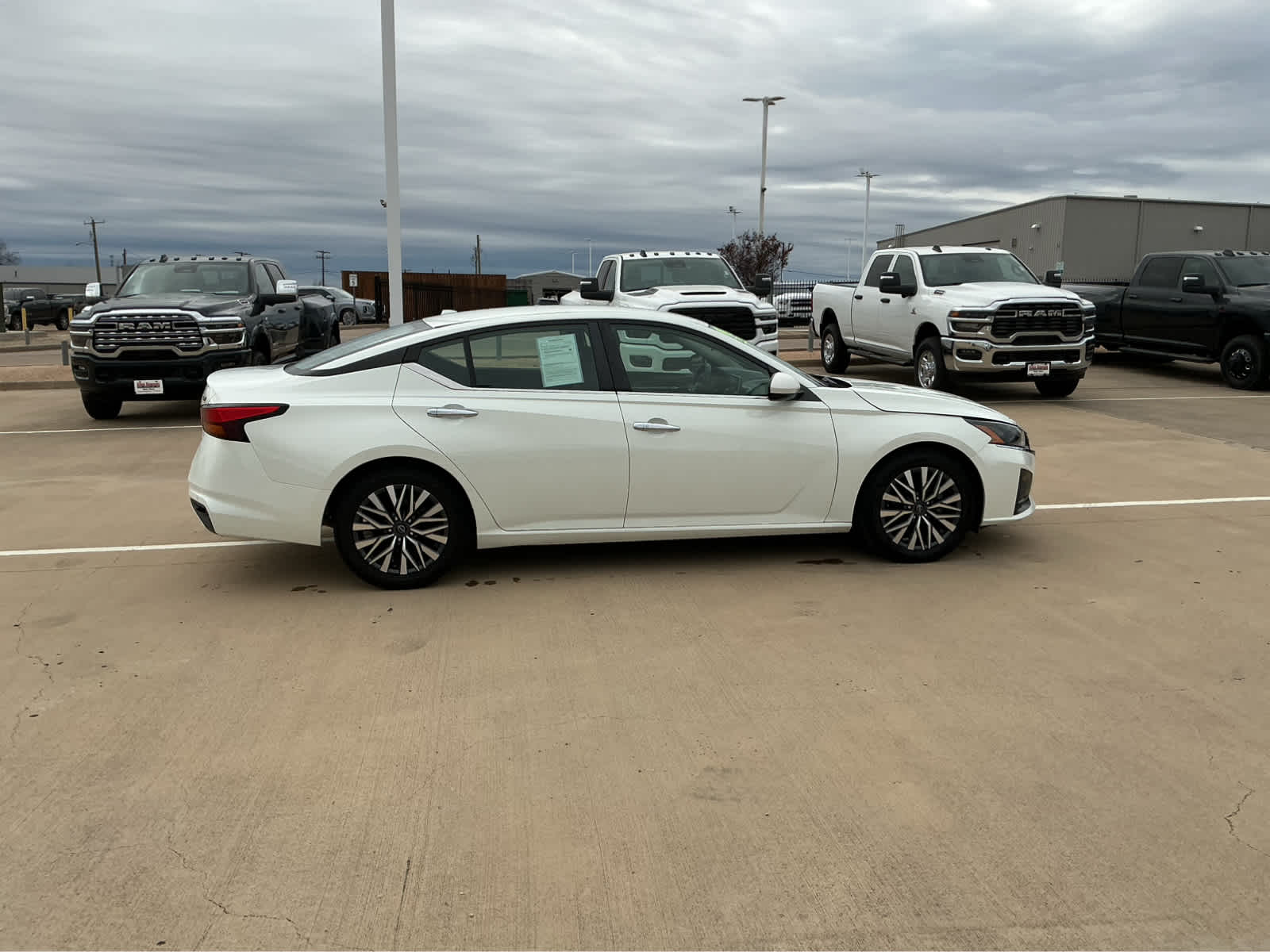 Used Car 2023 Nissan Altima  2.5 Sv For Sale Under $25,000 In Waco, Texas