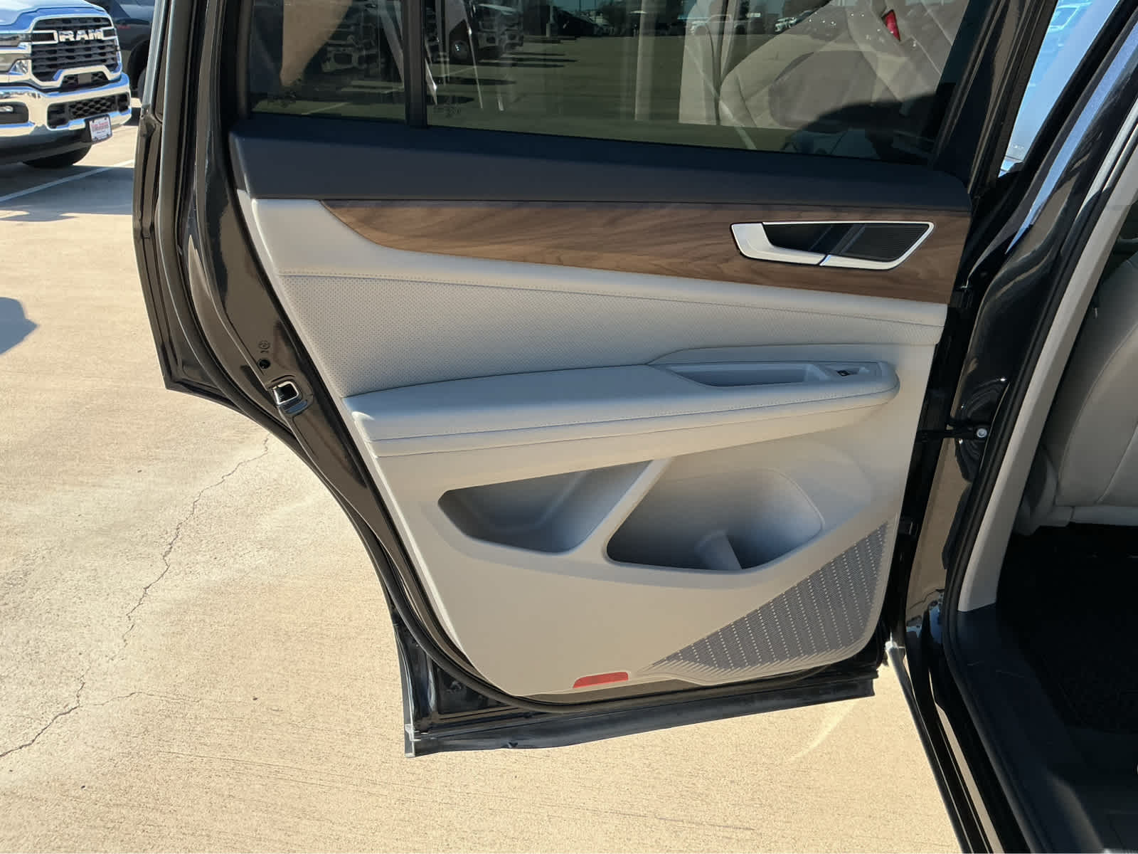 Used Car 2024 Volkswagen Atlas  2.0t Se For Sale Under $30,000 In Waco, Texas