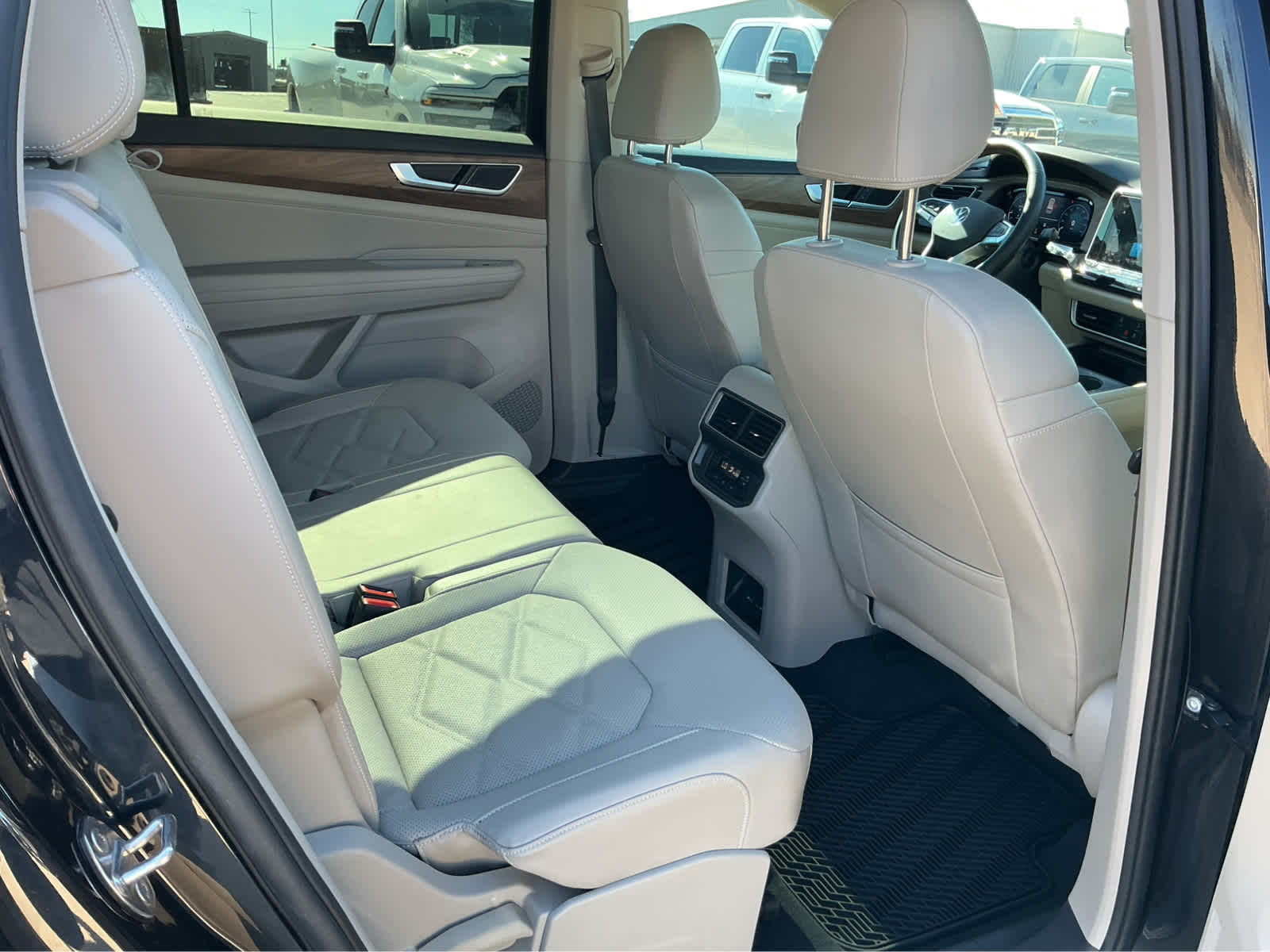 Used Car 2024 Volkswagen Atlas  2.0t Se For Sale Under $30,000 In Waco, Texas