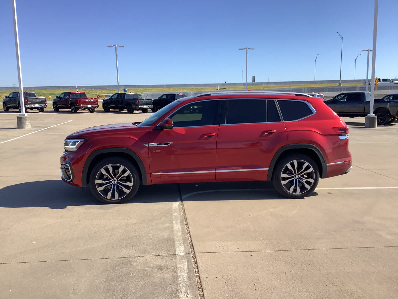 Used Car 2022 Volkswagen Atlas  3.6l V6 Sel Premium R-line For Sale Under $40,000 In Waco, Texas
