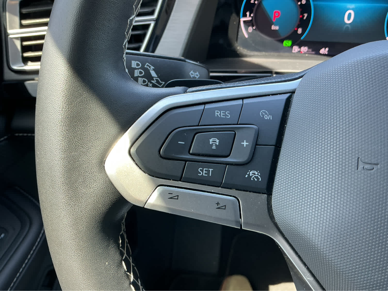 Used Car 2024 Volkswagen Atlas Cross Sport  2.0t Se W/technology For Sale Under $30,000 In Waco, Texas