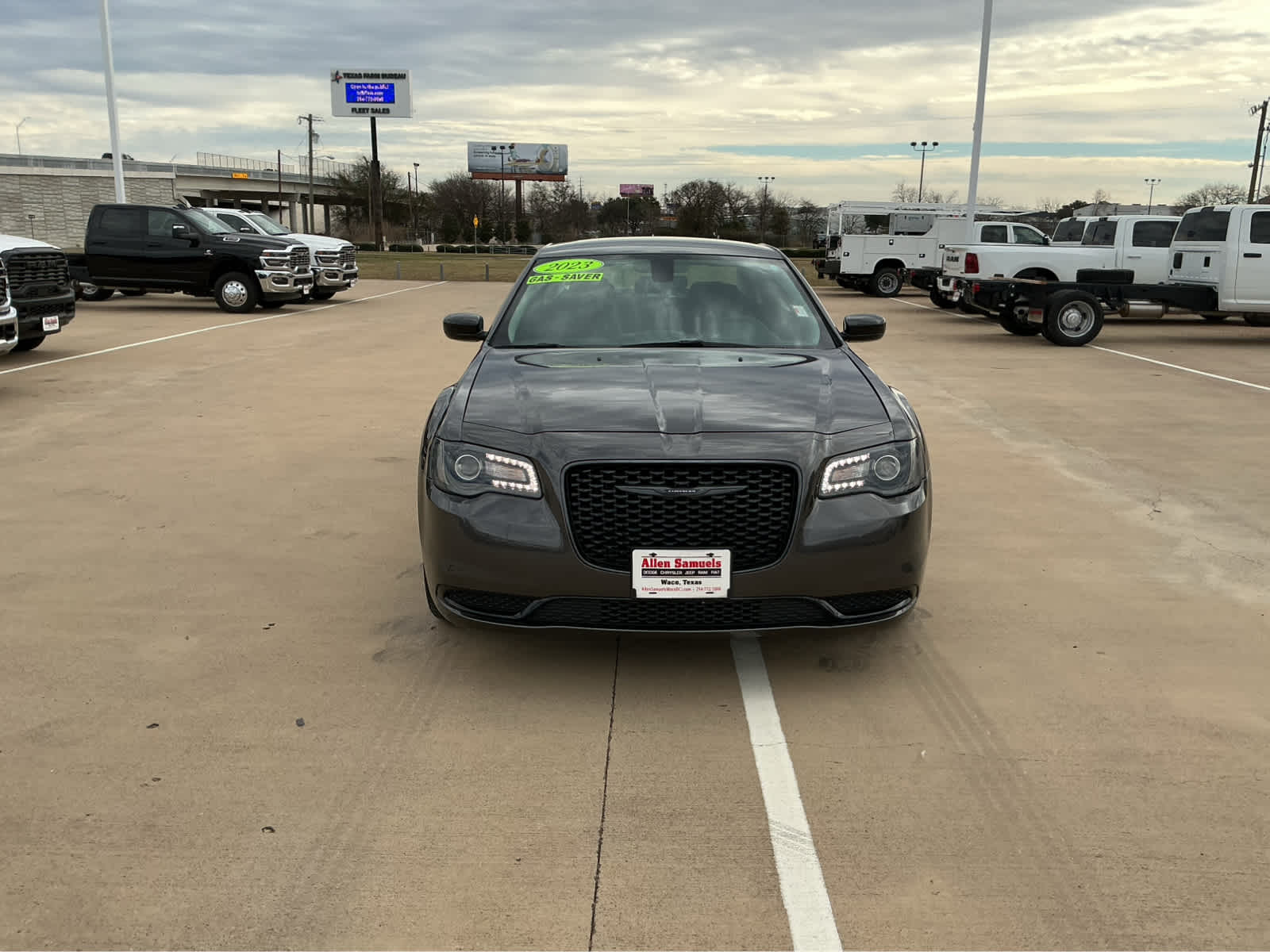Used Car 2023 Chrysler 300  Touring For Sale Under $30,000 In Waco, Texas