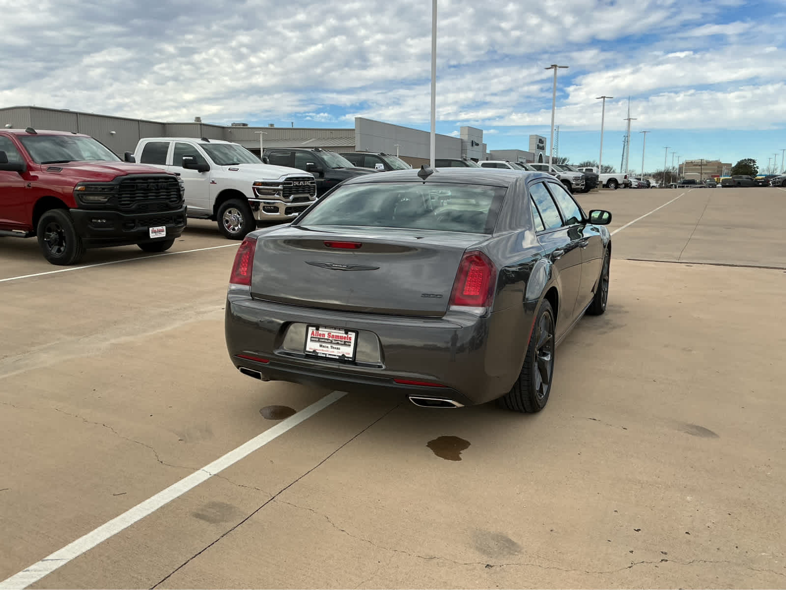 Used Car 2023 Chrysler 300  Touring For Sale Under $30,000 In Waco, Texas