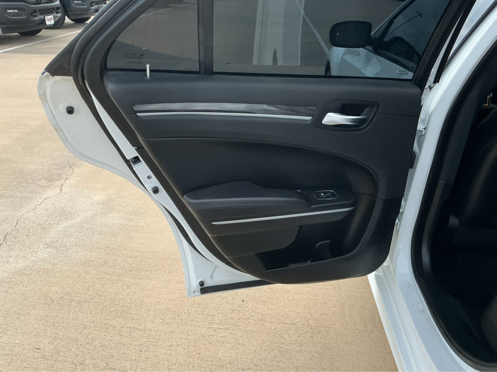 Used Car 2022 Chrysler 300  Touring L For Sale Under $25,000 In Waco, Texas