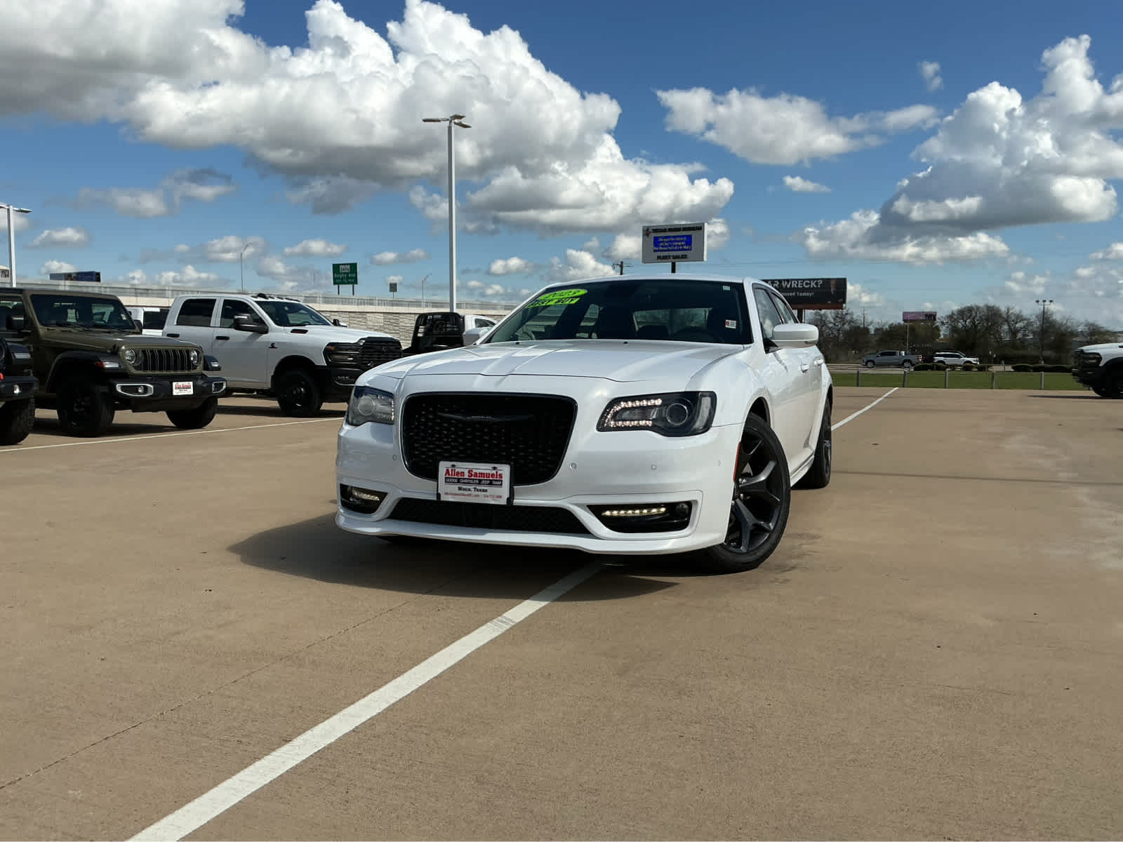 Used Car 2023 Chrysler 300  Touring L For Sale Under $35,000 In Waco, Texas