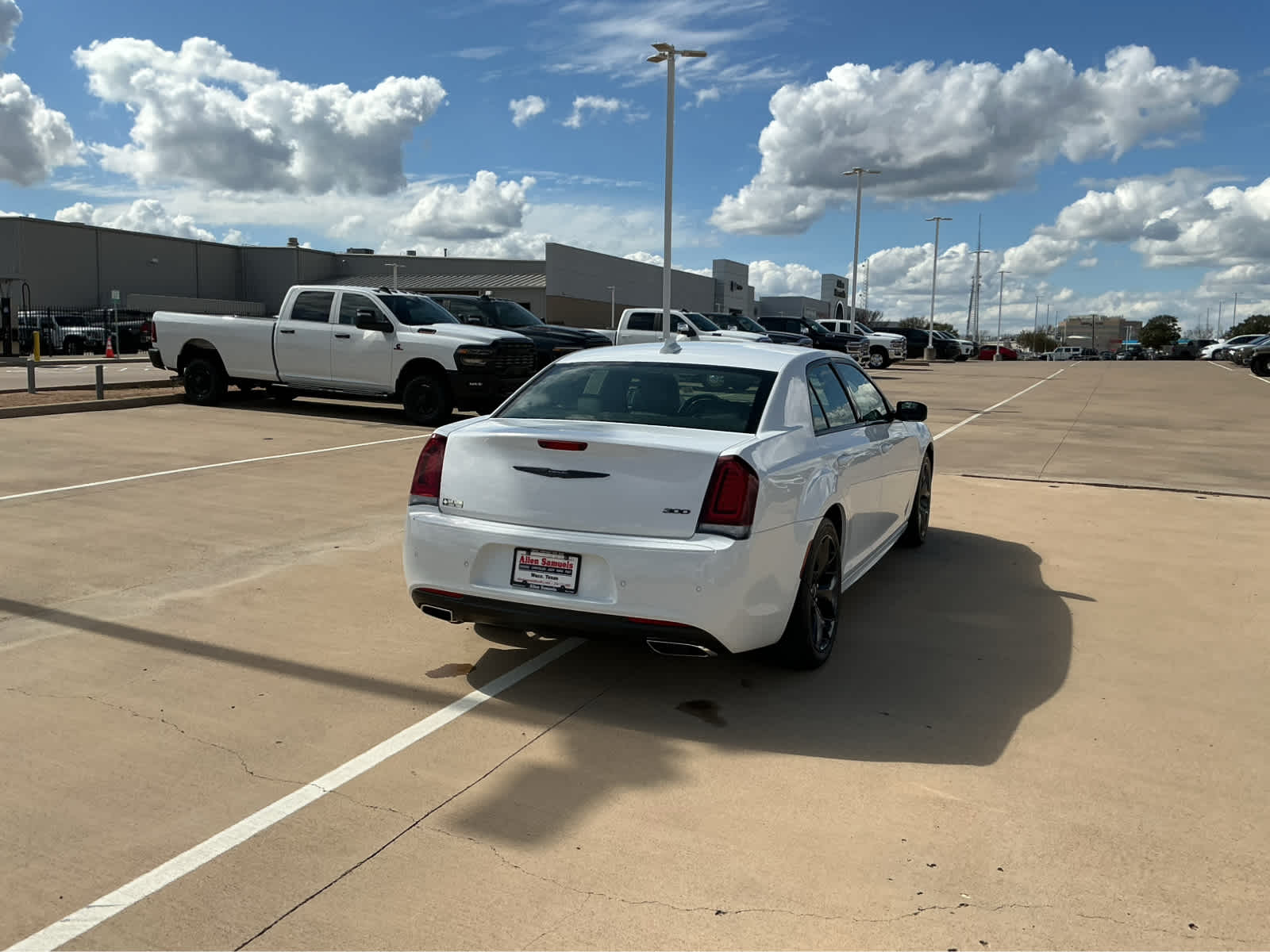 Used Car 2023 Chrysler 300  Touring L For Sale Under $35,000 In Waco, Texas