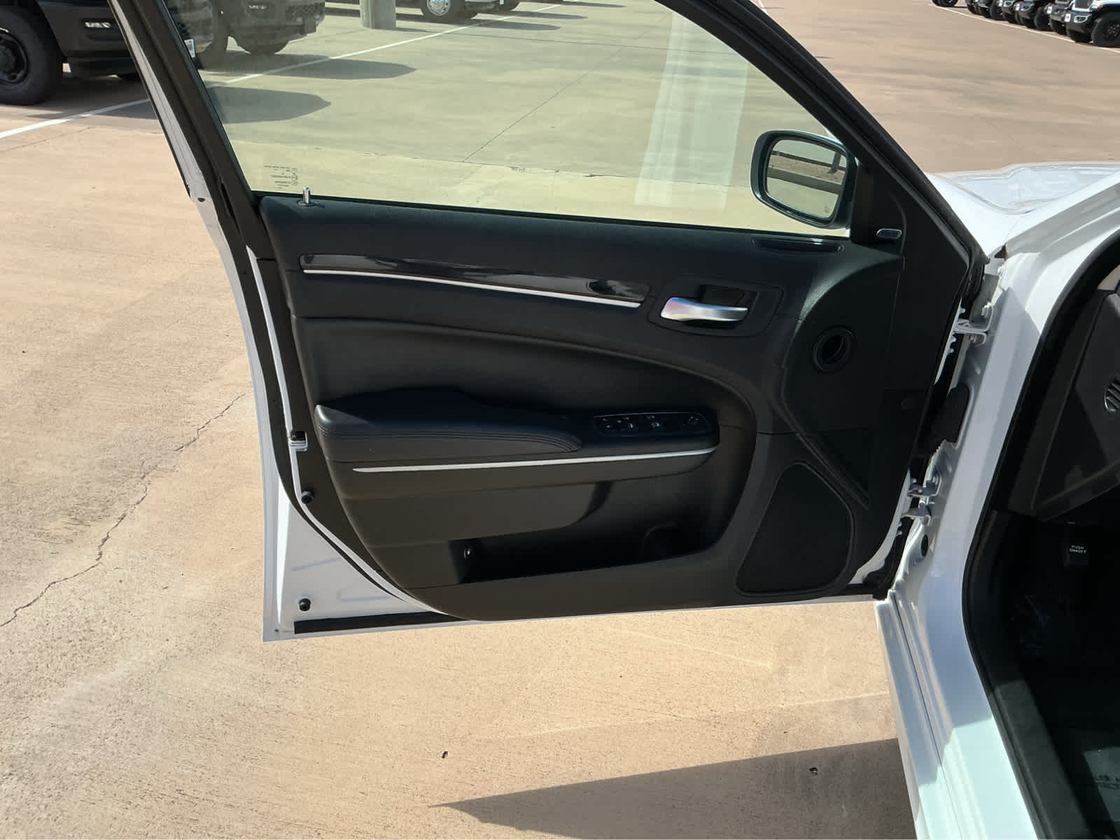 Used Car 2023 Chrysler 300  Touring L For Sale Under $35,000 In Waco, Texas