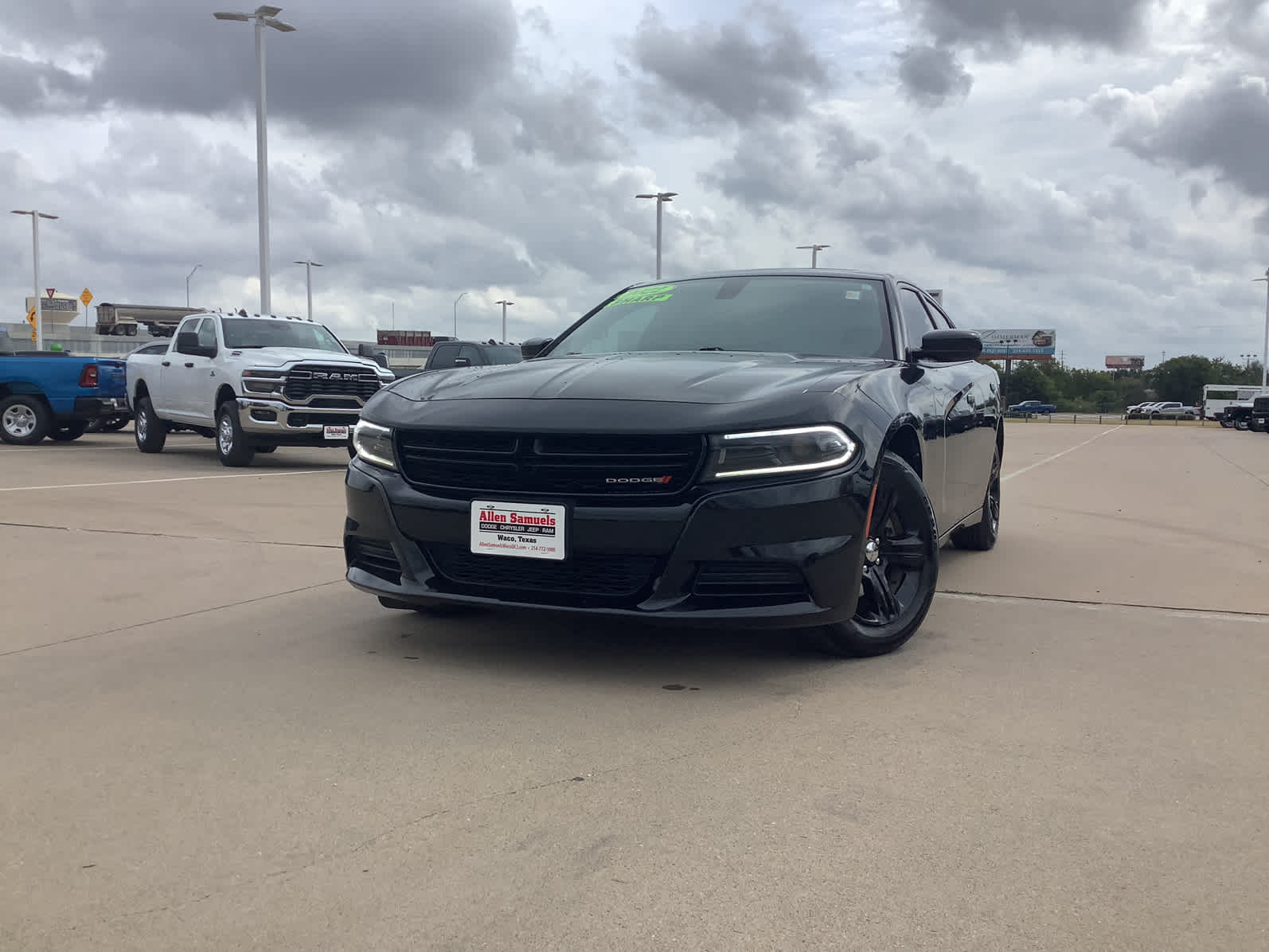 Used Car 2022 Dodge Charger  Sedan 4 Dr. Sxt Rear Wheel Drive For Sale Under $30,000 In Waco, Texas